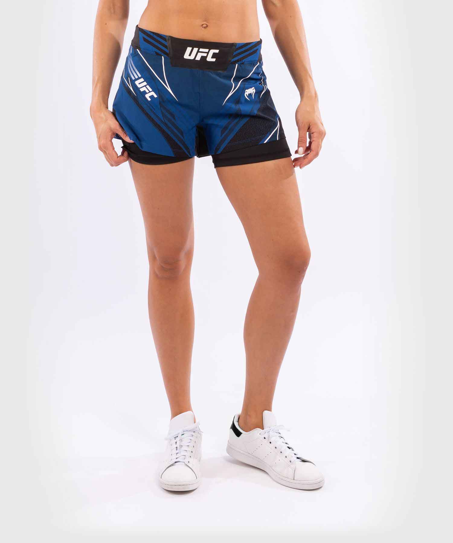 VENUM WOMEN／レディース　ファイトショーツ　　UFC VENUM AUTHENTIC FIGHT NIGHT WOMEN'S SHORTS SHORT FIT／UFC VENUM オーセンティック ファイトナイト レディース ショーツ ショートフィット（ブルー／黒）