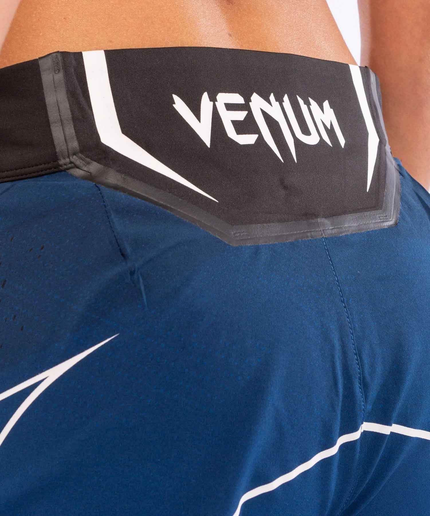 VENUM WOMEN／レディース　ファイトショーツ　　UFC VENUM AUTHENTIC FIGHT NIGHT WOMEN'S SHORTS SHORT FIT／UFC VENUM オーセンティック ファイトナイト レディース ショーツ ショートフィット（ブルー／黒）