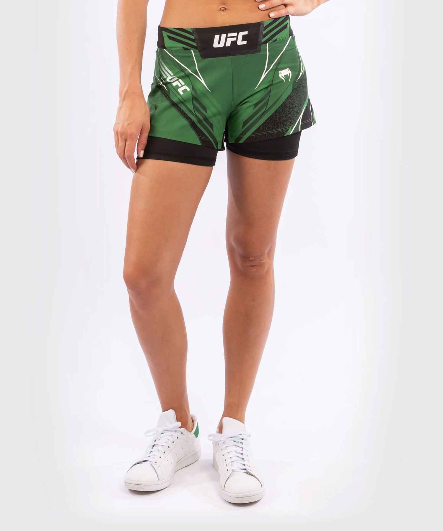 UFC VENUM AUTHENTIC FIGHT NIGHT WOMEN'S SHORTS SHORT FIT／UFC VENUM オーセンティック ファイトナイト レディース ショーツ ショートフィット（グリーン／黒）