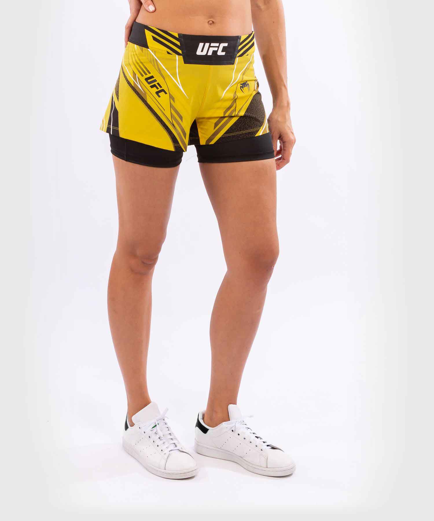 VENUM WOMEN／レディース　ファイトショーツ　　UFC VENUM AUTHENTIC FIGHT NIGHT WOMEN'S SHORTS SHORT FIT／UFC VENUM オーセンティック ファイトナイト レディース ショーツ ショートフィット（イエロー／黒）