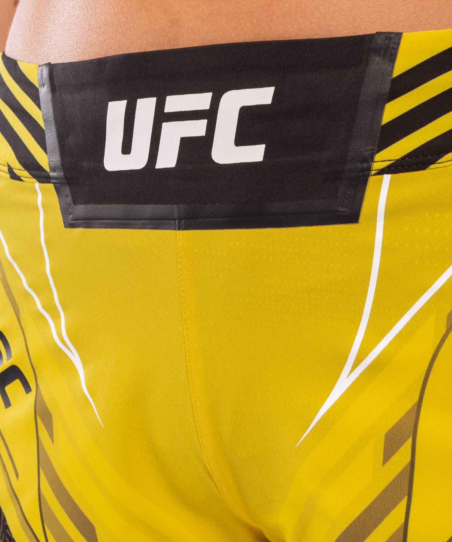 VENUM WOMEN／レディース　ファイトショーツ　　UFC VENUM AUTHENTIC FIGHT NIGHT WOMEN'S SHORTS SHORT FIT／UFC VENUM オーセンティック ファイトナイト レディース ショーツ ショートフィット（イエロー／黒）