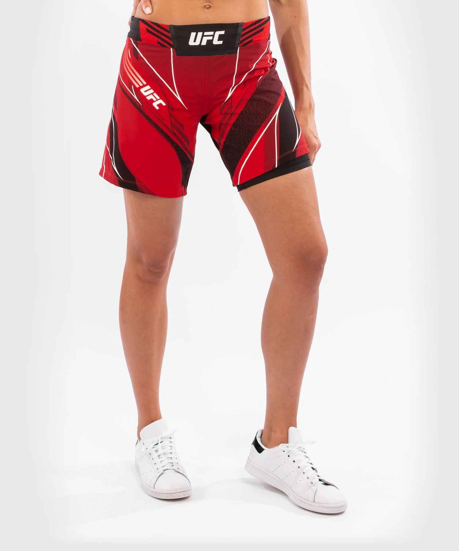 VENUM WOMEN／レディース　ファイトショーツ　　UFC VENUM AUTHENTIC FIGHT NIGHT WOMEN'S SHORTS LONG FIT／UFC VENUM オーセンティック ファイトナイト レディース ショーツ ロングフィット（レッド／黒）