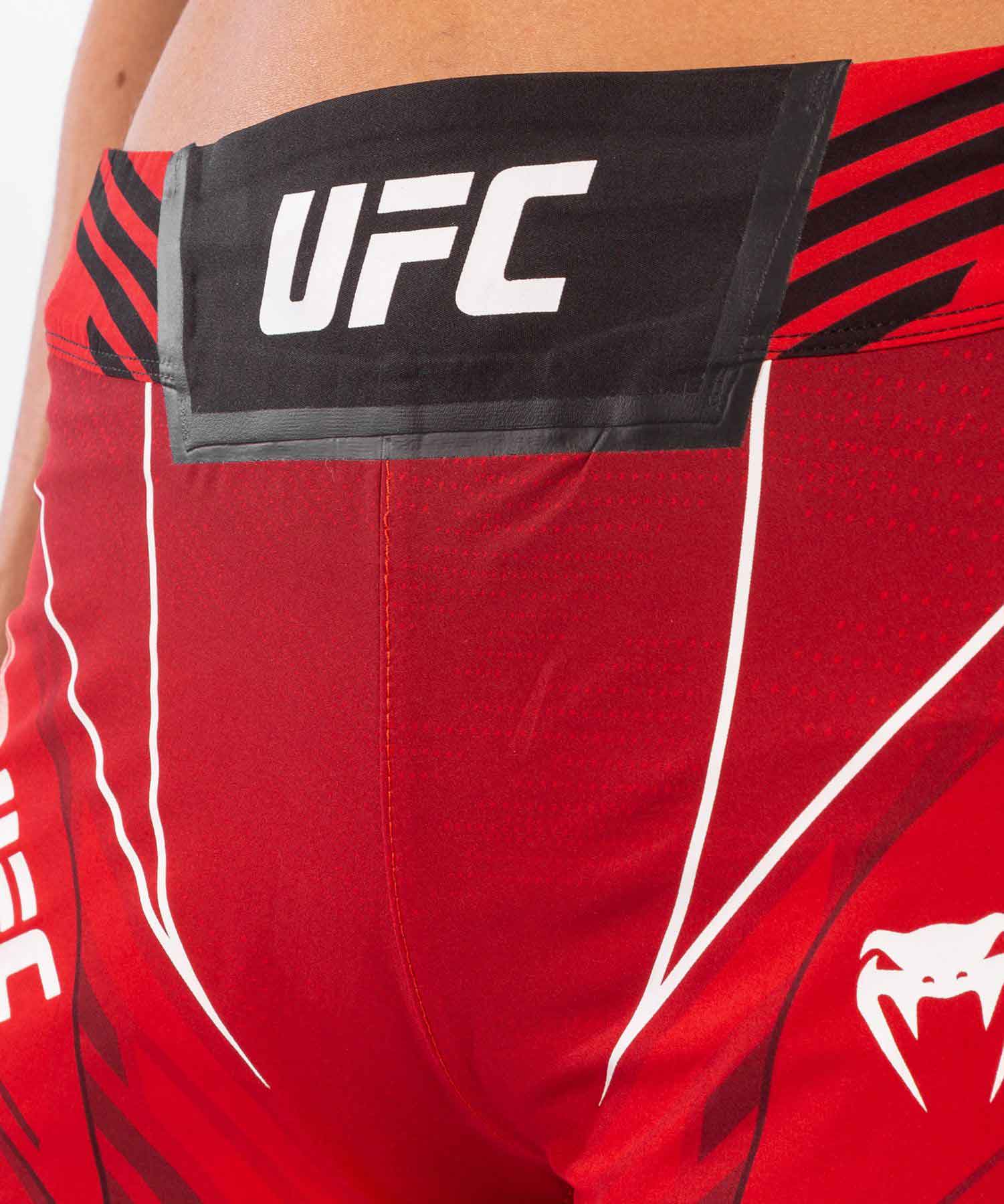 VENUM WOMEN／レディース　ファイトショーツ　　UFC VENUM AUTHENTIC FIGHT NIGHT WOMEN'S SHORTS LONG FIT／UFC VENUM オーセンティック ファイトナイト レディース ショーツ ロングフィット（レッド／黒）