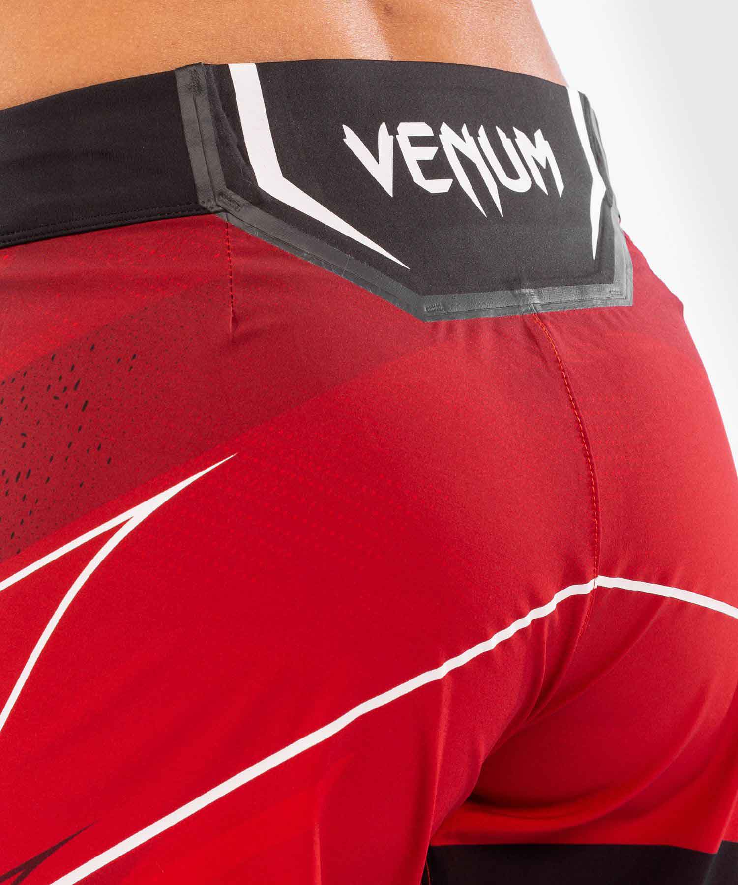 VENUM WOMEN／レディース　ファイトショーツ　　UFC VENUM AUTHENTIC FIGHT NIGHT WOMEN'S SHORTS LONG FIT／UFC VENUM オーセンティック ファイトナイト レディース ショーツ ロングフィット（レッド／黒）