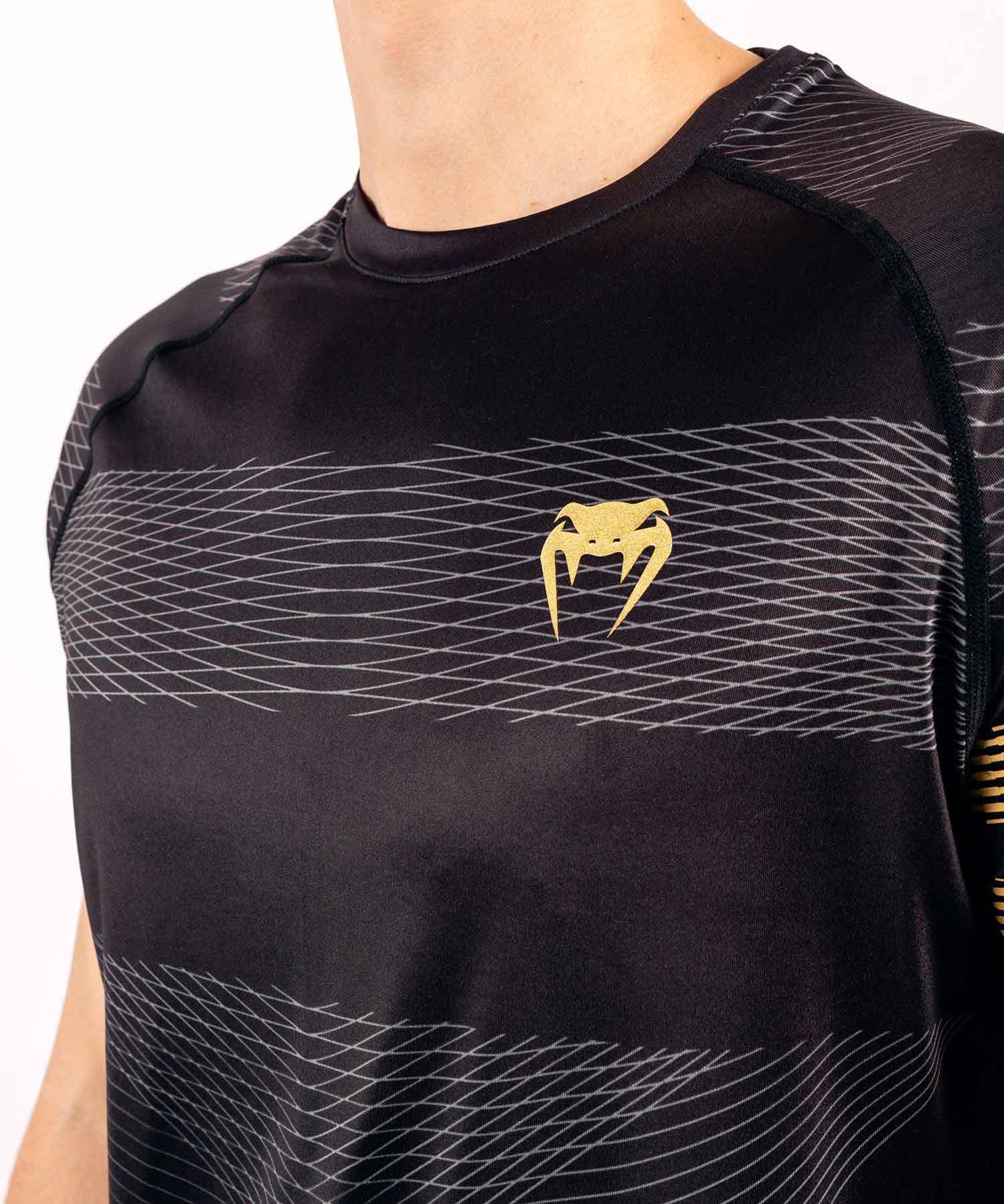 VENUM／ヴェナム　Tシャツ　　CLUB 182 DRY TECH T-SHIRT／クラブ 182 ドライテックTシャツ（黒／ゴールド）