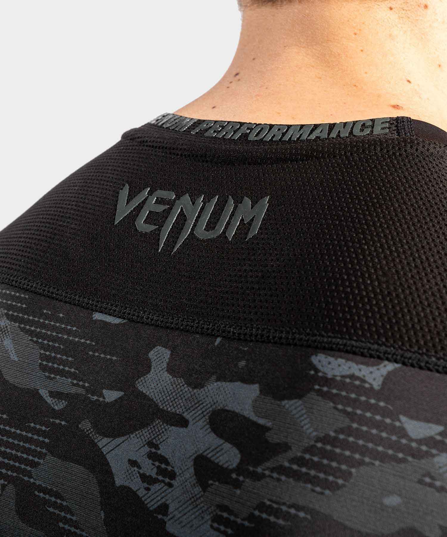 VENUM／ヴェナム　ラッシュガード　　DEFENDER RASHGUARD SHORT SLEEVES／ディフェンダー ラッシュガード ショートスリーブ（ダークカモ）