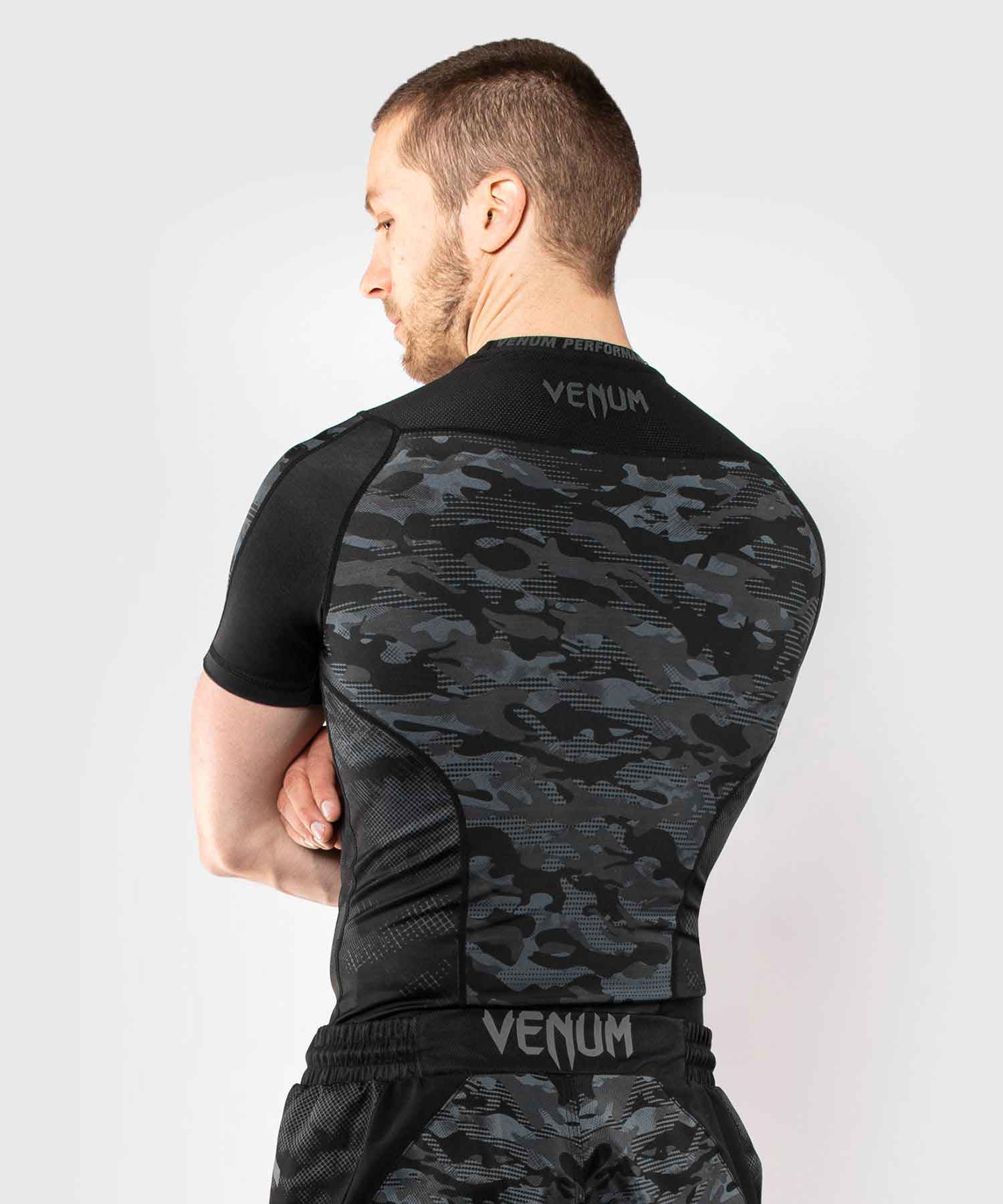 VENUM／ヴェナム　ラッシュガード　　DEFENDER RASHGUARD SHORT SLEEVES／ディフェンダー ラッシュガード ショートスリーブ（ダークカモ）