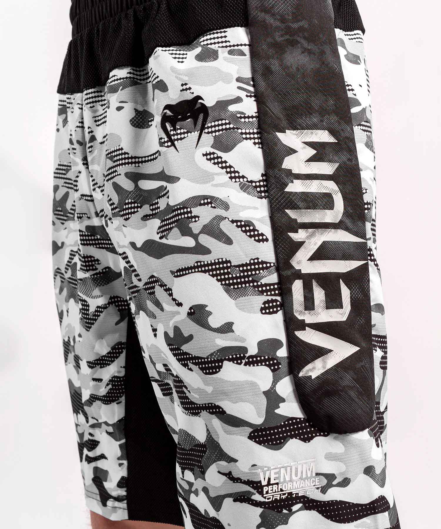 VENUM／ヴェナム　トレーニング・フィットネスショーツ　　DEFENDER TRAINING SHORTS／ディフェンダー トレーニングショーツ（アーバンカモ）