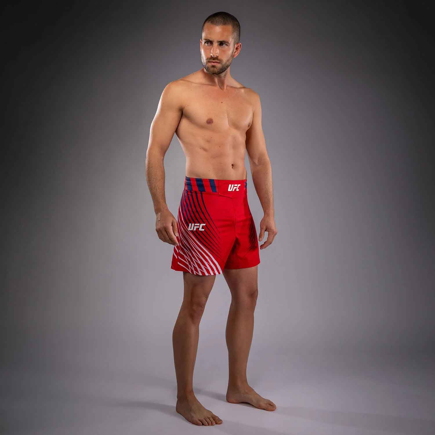 VENUM／ヴェナム　ファイトショーツ　　Official UFC Freedom 250 by Venum Authentic Fight Night Men's Red Short Fit Short／オフィシャル UFC フリーダム 250 by ヴェナム オーセンティック ファイトナイト メンズ ショートフィット ファイトショーツ（レッド）
