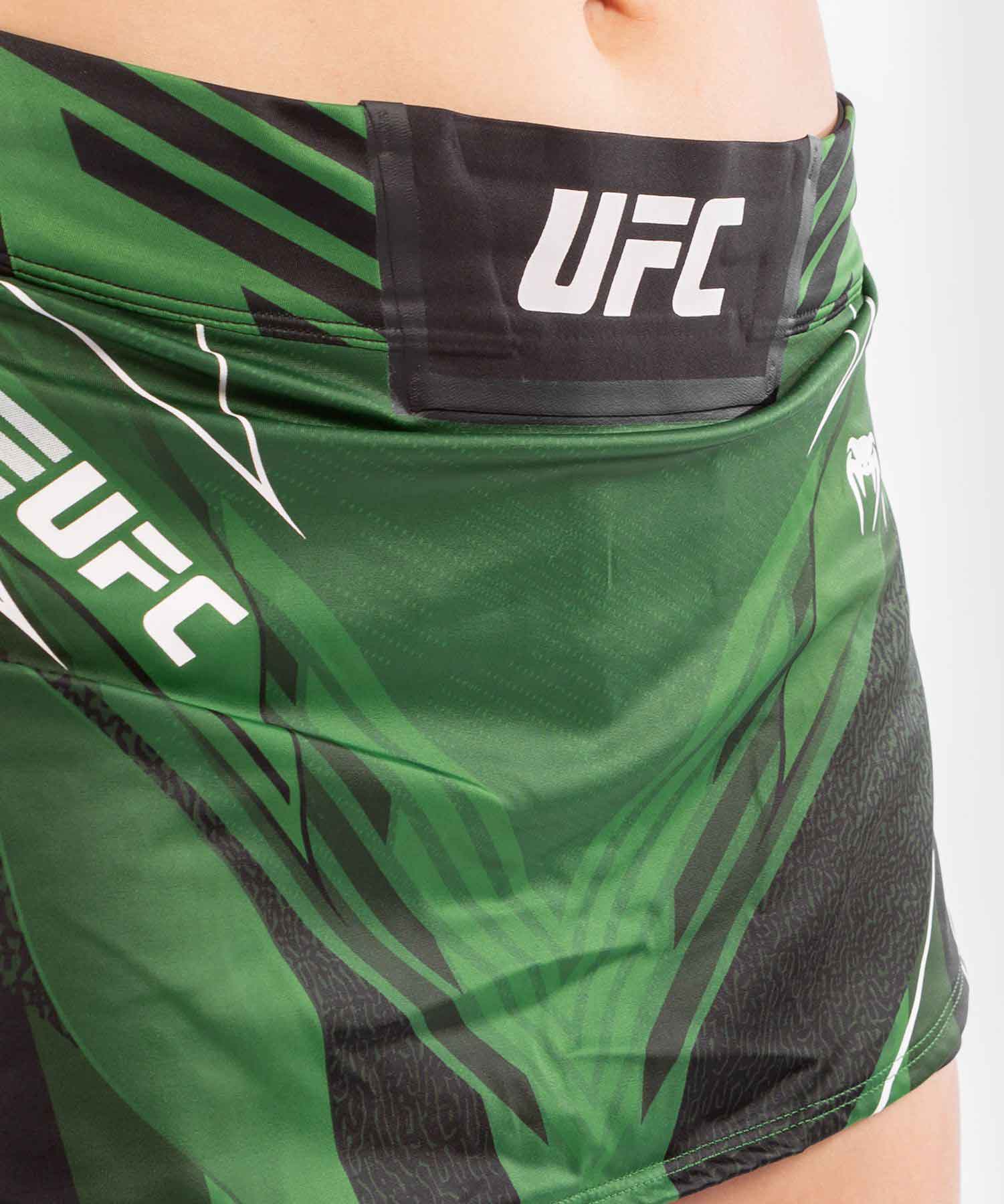 VENUM WOMEN／レディース　ファイトショーツ　　UFC VENUM AUTHENTIC FIGHT NIGHT WOMEN'S SKORT／UFC VENUM オーセンティック ファイトナイト レディース スコート（グリーン／黒）