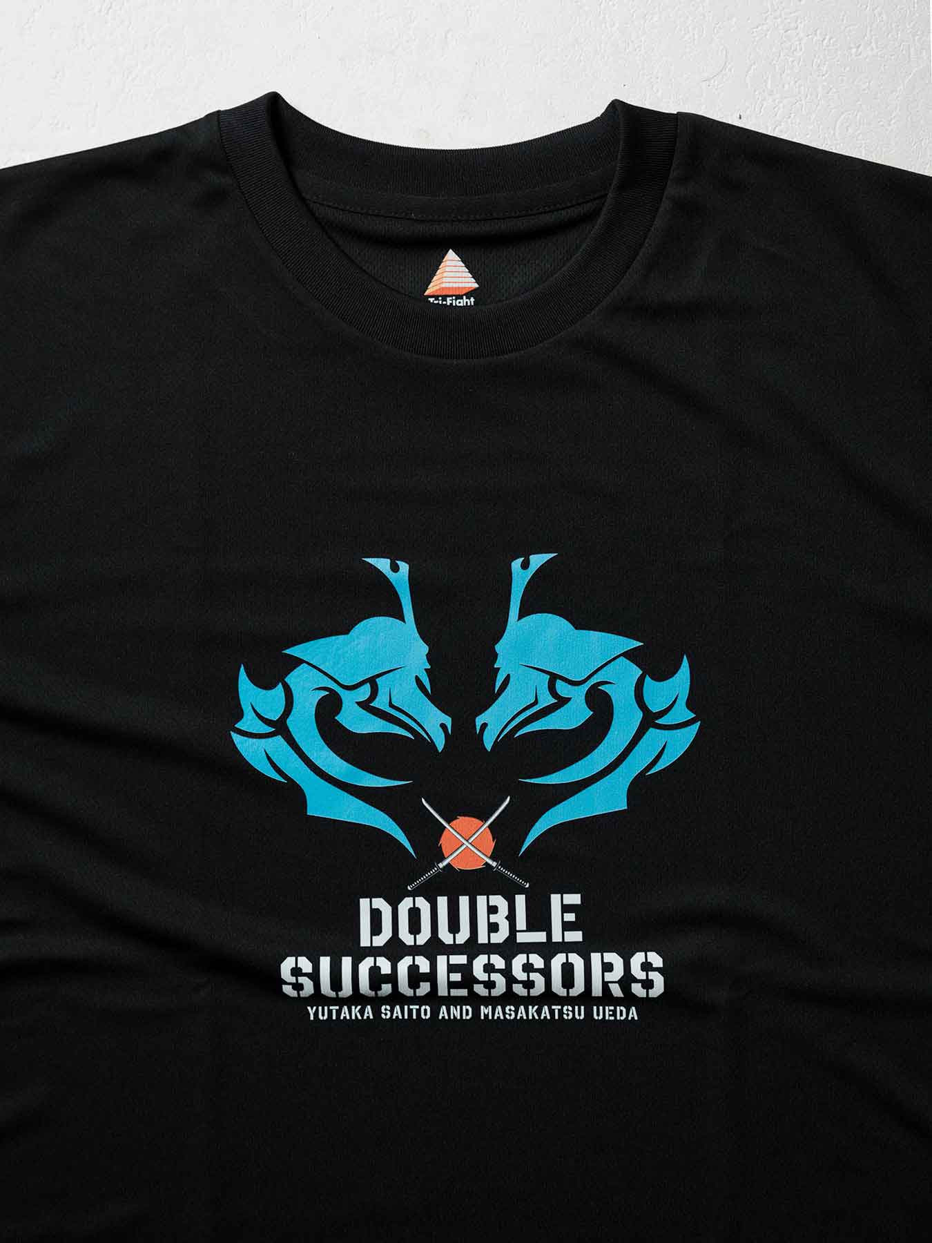 Tri-Fight／トライファイト　　YUTAKA SAITO & MASAKATSU UEDA「DOUBLE SUCCESSORS」DRY-FIT T-SHIRT／斎藤裕 & 上田将勝「ダブル・サクセサース」ドライフィットTシャツ（黒）