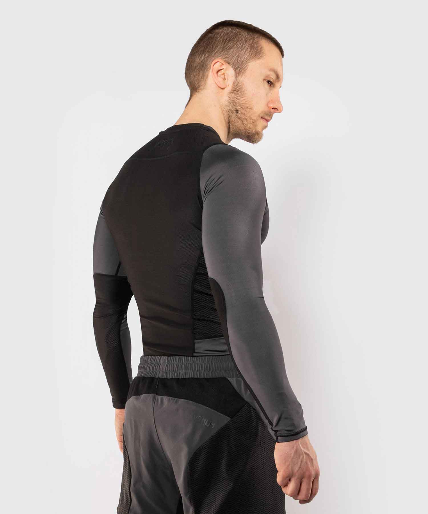 VENUM／ヴェナム　ラッシュガード　　G-FIT RASHGUARD LONG SLEEVES／G-フィット ラッシュガード ロングスリーブ（グレー／黒）