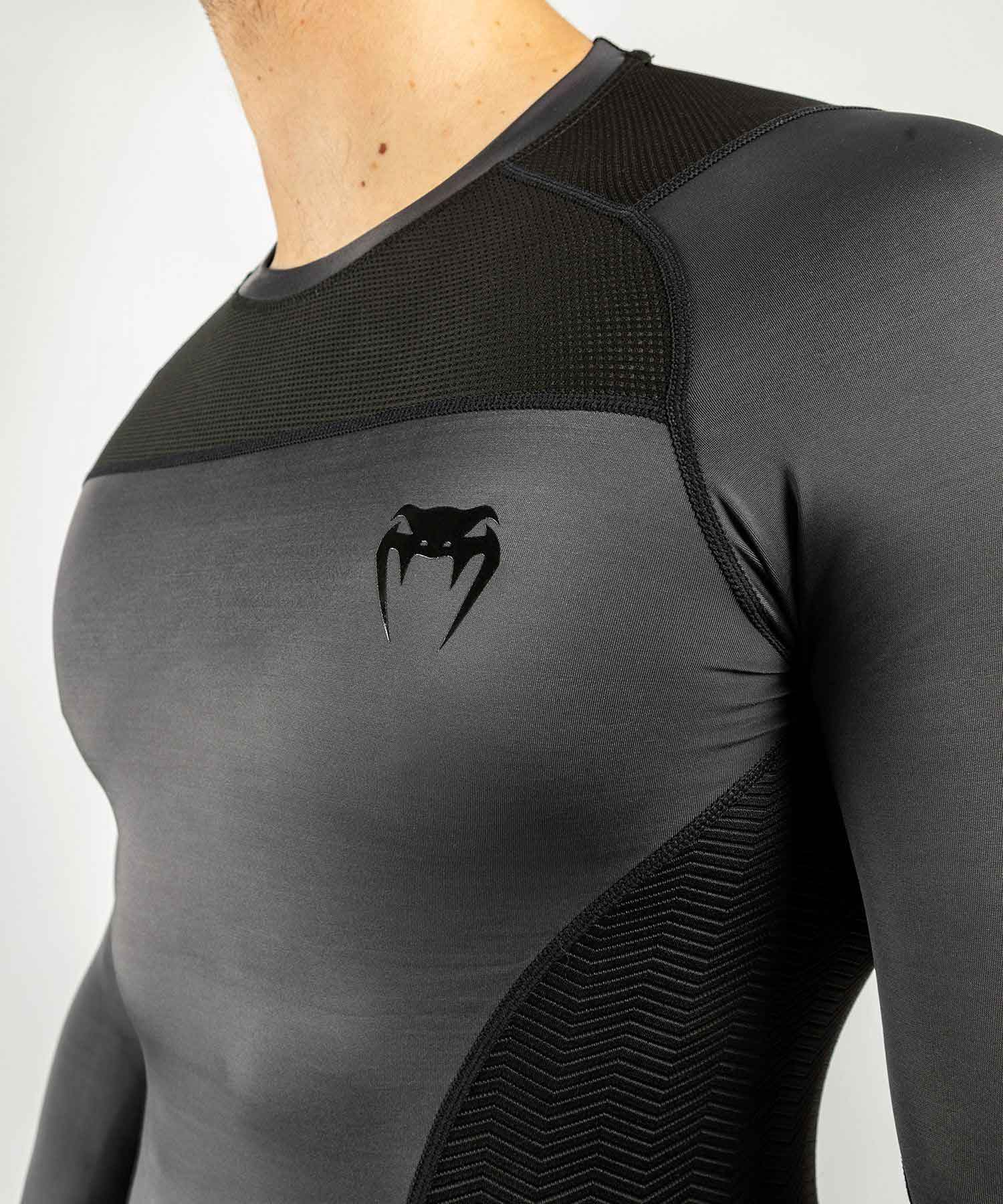 VENUM／ヴェナム　ラッシュガード　　G-FIT RASHGUARD LONG SLEEVES／G-フィット ラッシュガード ロングスリーブ（グレー／黒）