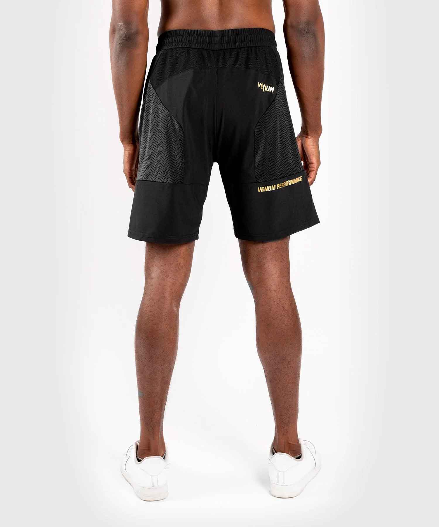 VENUM／ヴェナム　トレーニング・フィットネスショーツ　　G-FIT TRAINING SHORTS／G-フィット トレーニングショーツ（黒／ゴールド）