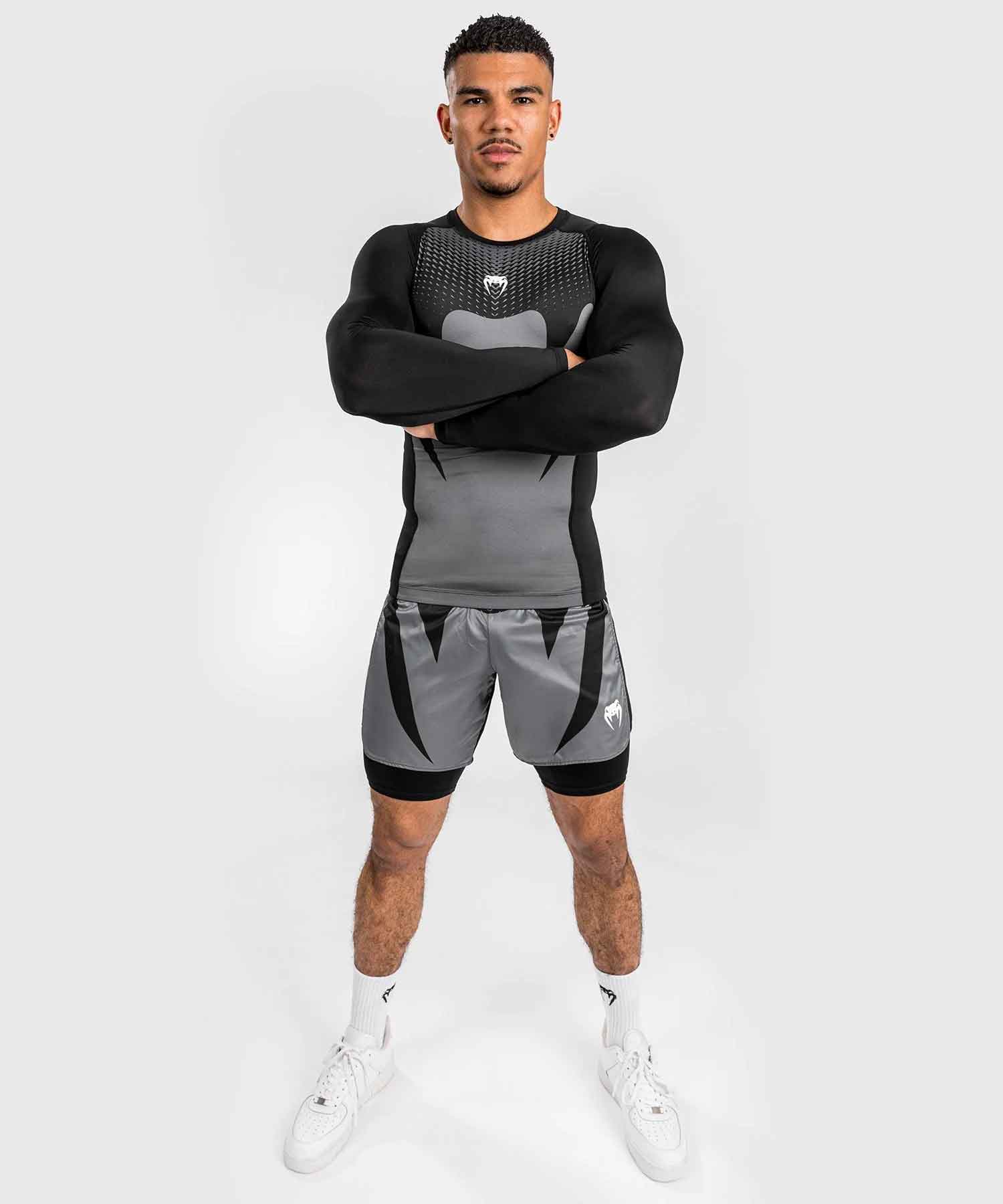 VENUM／ヴェナム　ラッシュガード　　Attack Men's Long Sleeve Rashguard／アタック メンズ ロングスリーブ ラッシュガード（黒／グレー）
