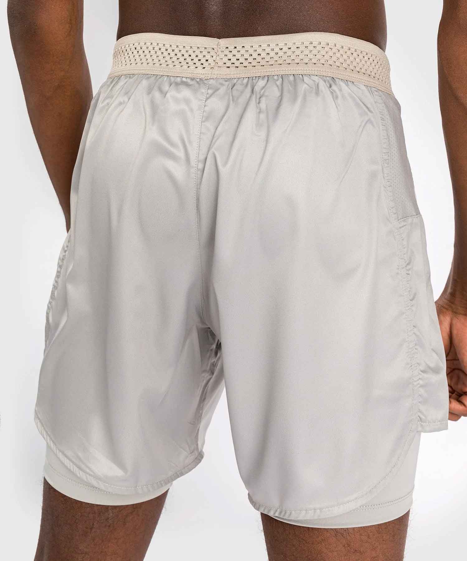 VENUM／ヴェナム　ファイトショーツ　　Attack Men's Fight Shorts／アタック メンズ ファイトショーツ（サンド／グレージュ）