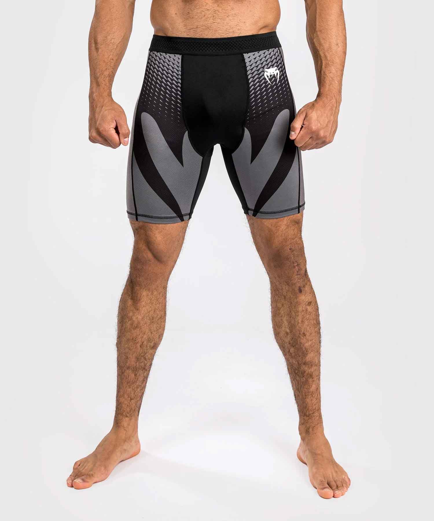 Attack Men's Vale Tudo Short／アタック メンズ バーリトゥードショーツ（黒／グレー）