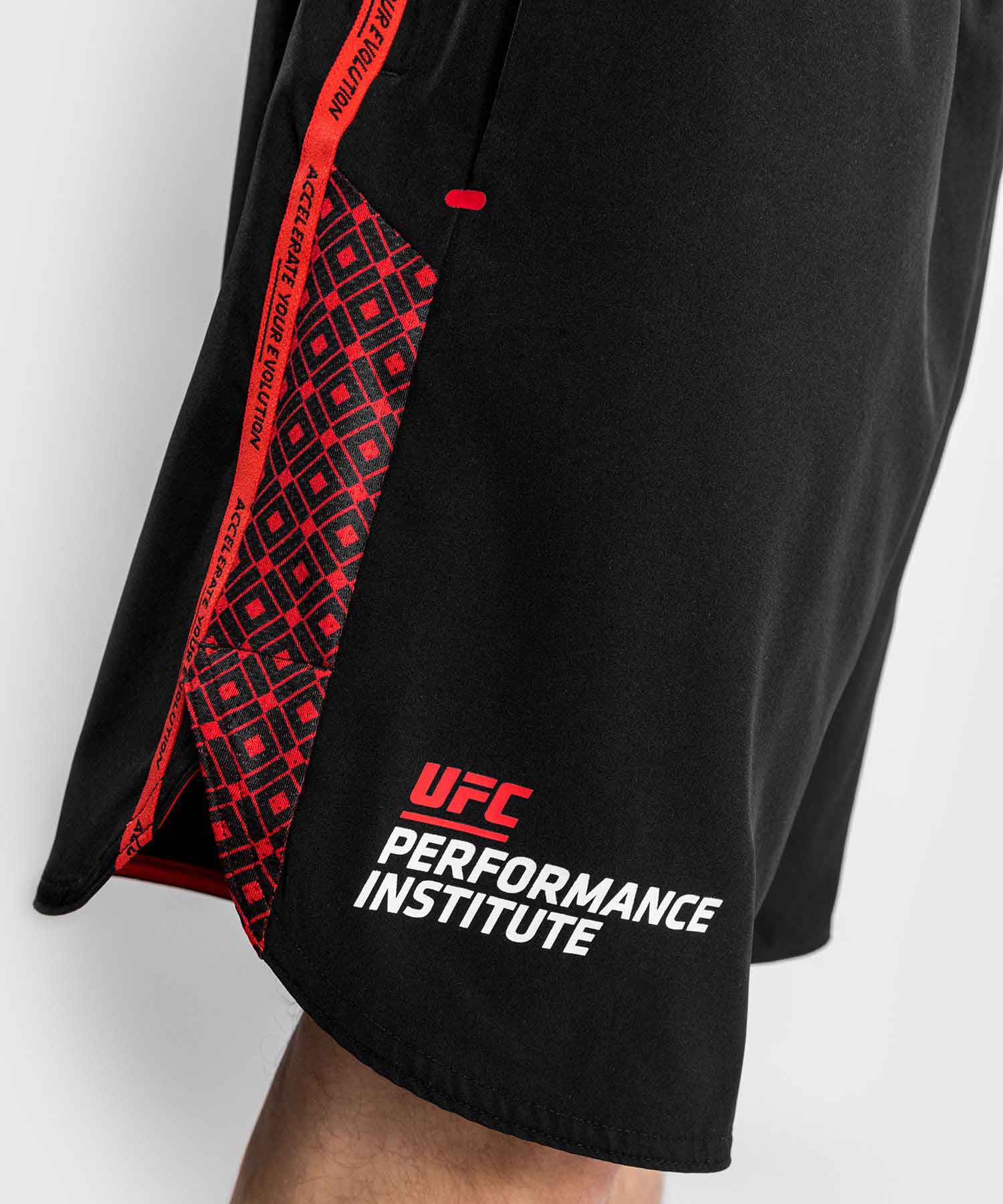 UFC VENUM PERFORMANCE INSTITUTE TRAINING SHORT／UFC×VENUM パフォーマンス インスティテュート トレーニングショーツ