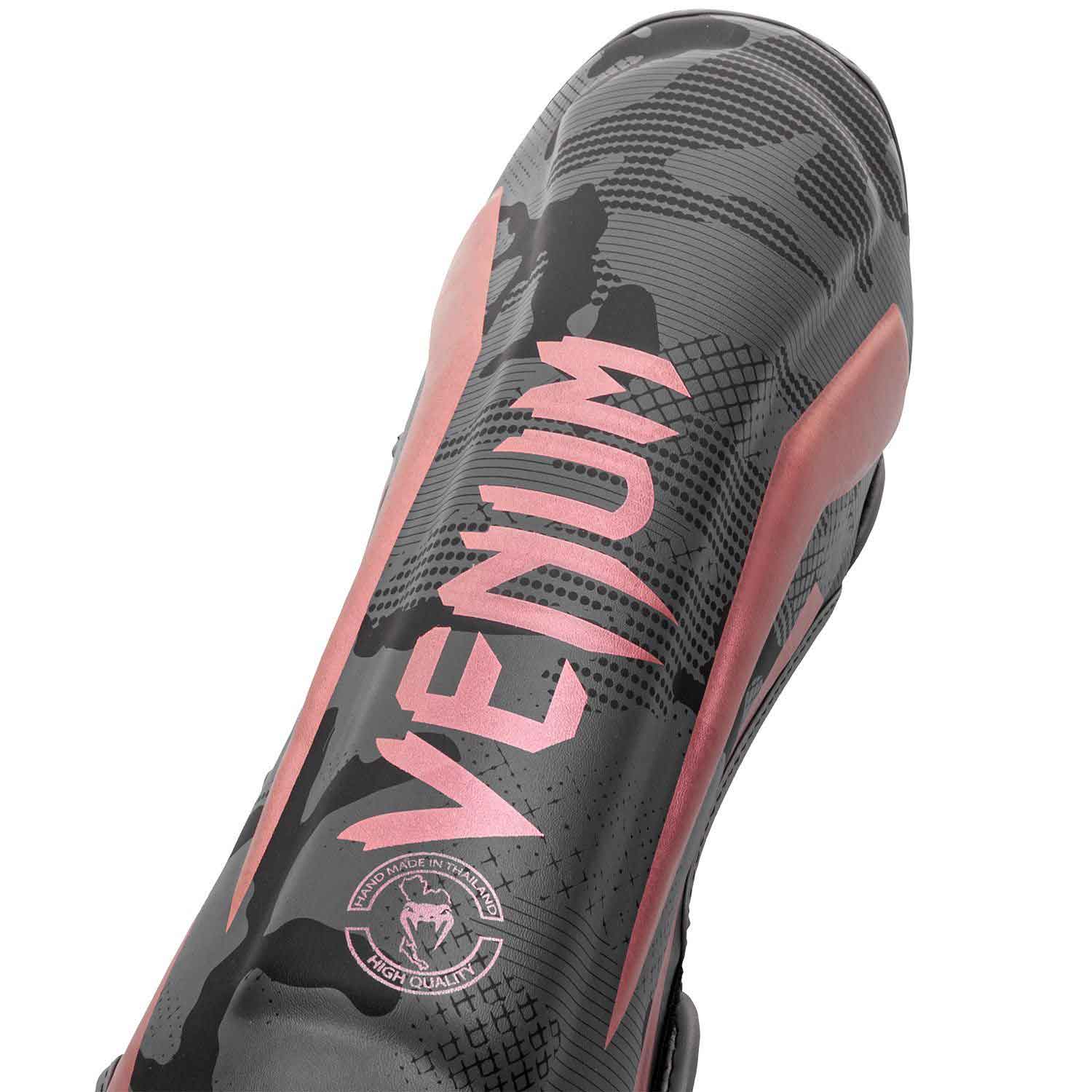 VENUM／ヴェナム　シンガード（レガース）　　ELITE SHIN GUARDS／エリート シンガード（ダークカモ／ピンクゴールド）