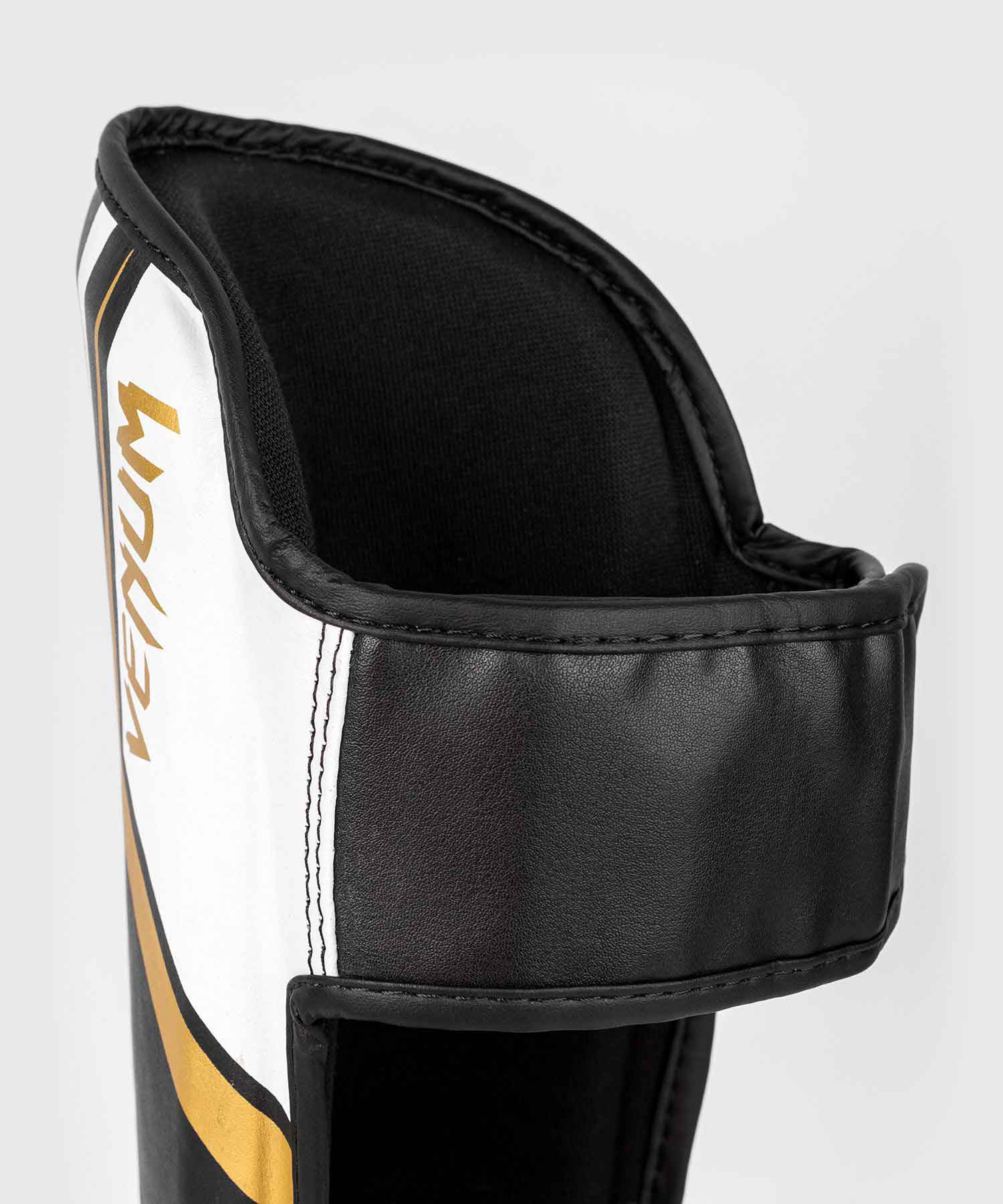 VENUM／ヴェナム　シンガード（レガース）　　CONTENDER 2.0 SHIN GUARDS／コンテンダー2.0 シンガード（黒／白／ゴールド）