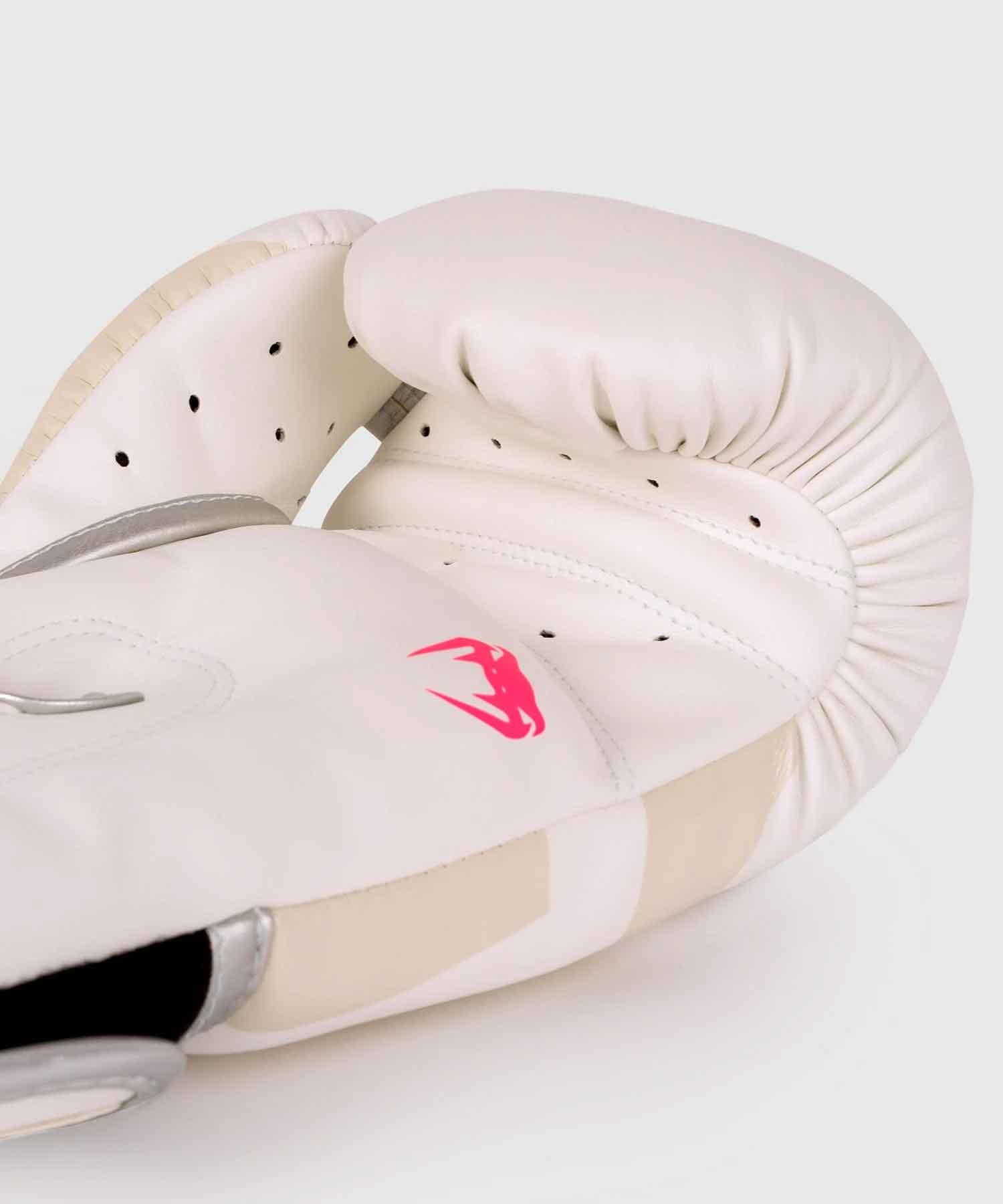 VENUM／ヴェナム　ボクシンググローブ　　ELITE BOXING GLOVES／エリート ボクシンググローブ（マットホワイト／シルバー）