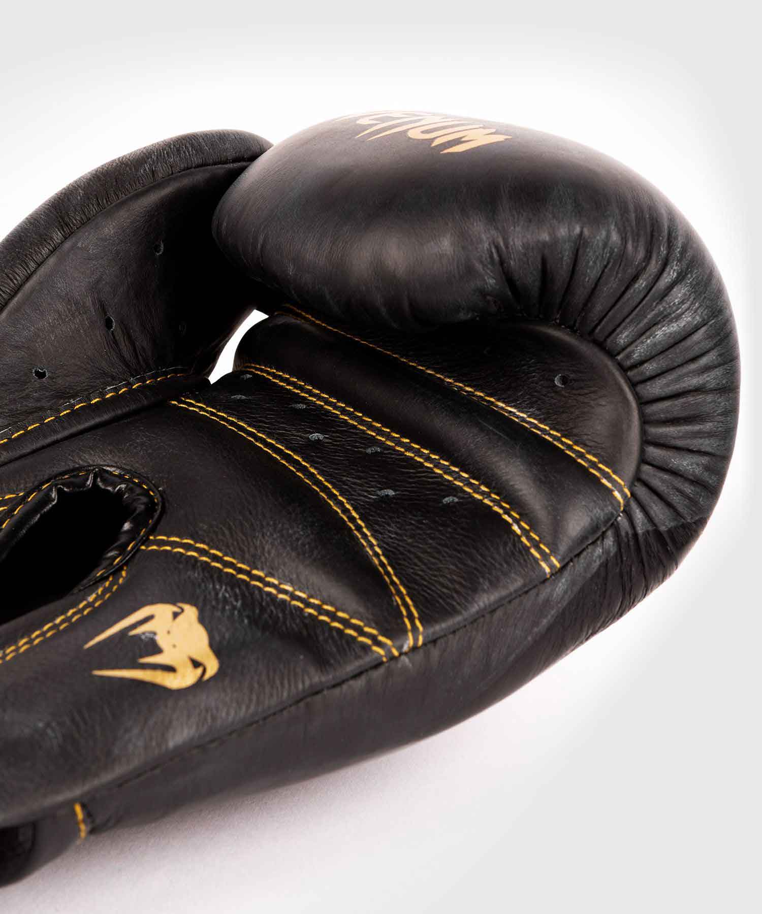 VENUM／ヴェナム　ボクシンググローブ　　GIANT 2.0 PRO BOXING GLOVES VELCRO／ジャイアント2.0 プロボクシンググローブ ベルクロ（マットブラック／ゴールド）