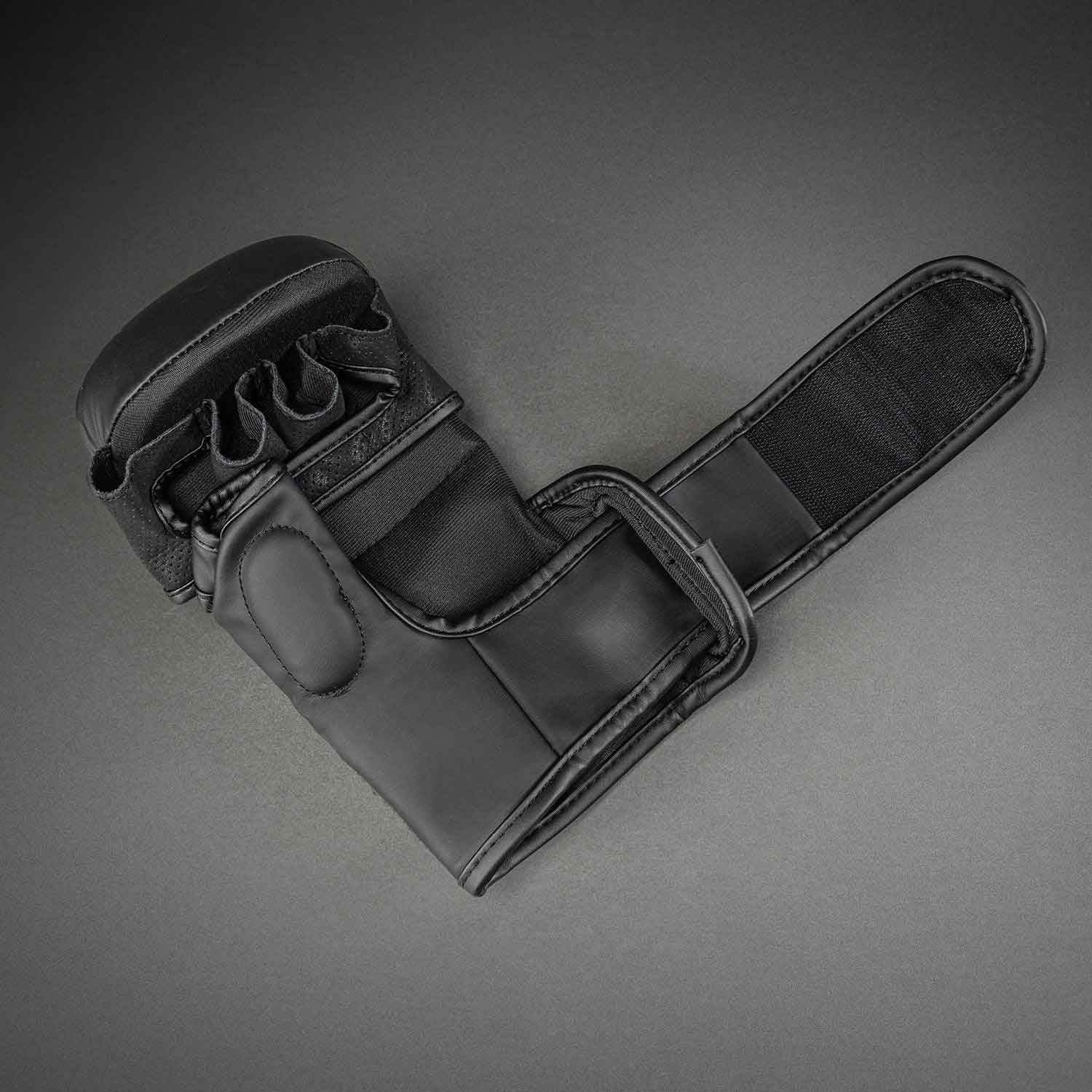 VENUM／ヴェナム　MMAグローブ（オープンフィンガーグローブ）　　Midnight Fury Sparring Gloves／ミッドナイト フューリー スパーリンググローブ