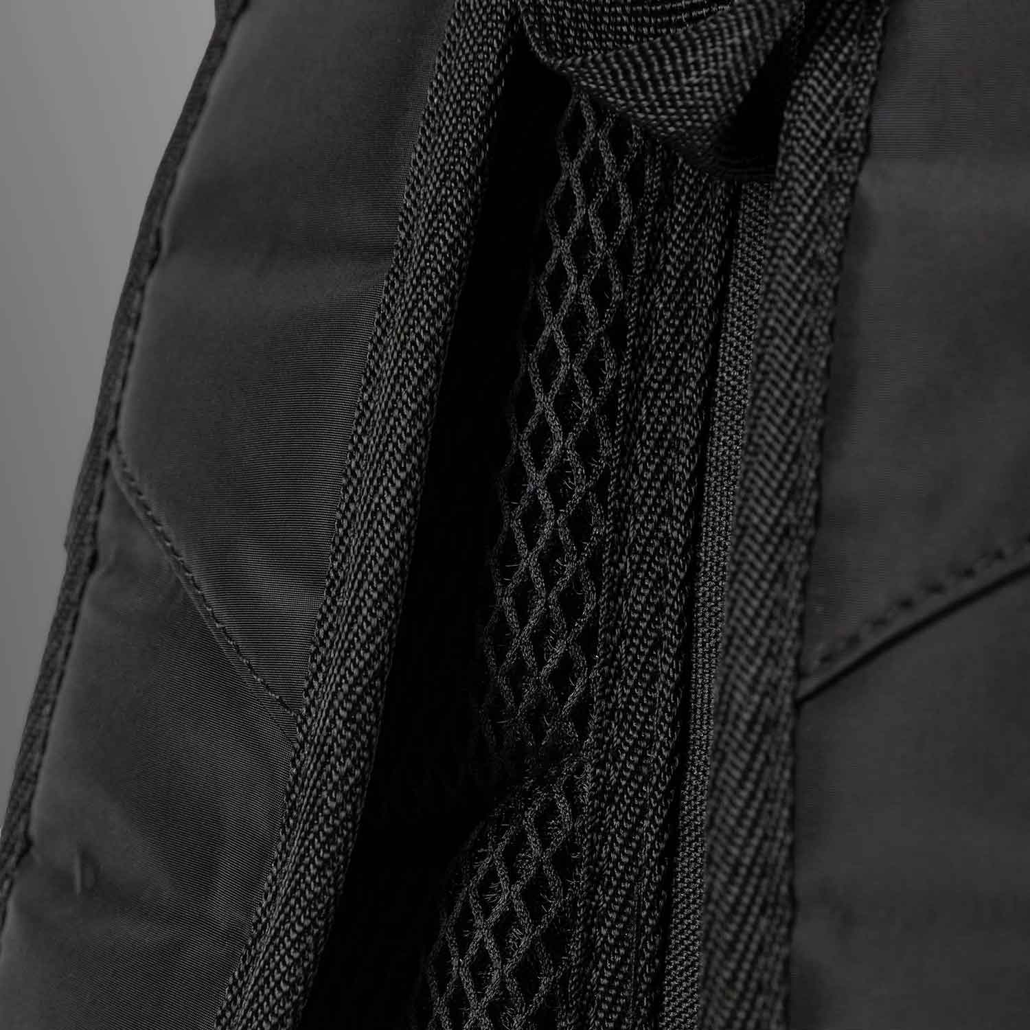 VENUM／ヴェナム　バッグ・バックパック　　Shockwave Backpack／ショックウェーブ バックパック