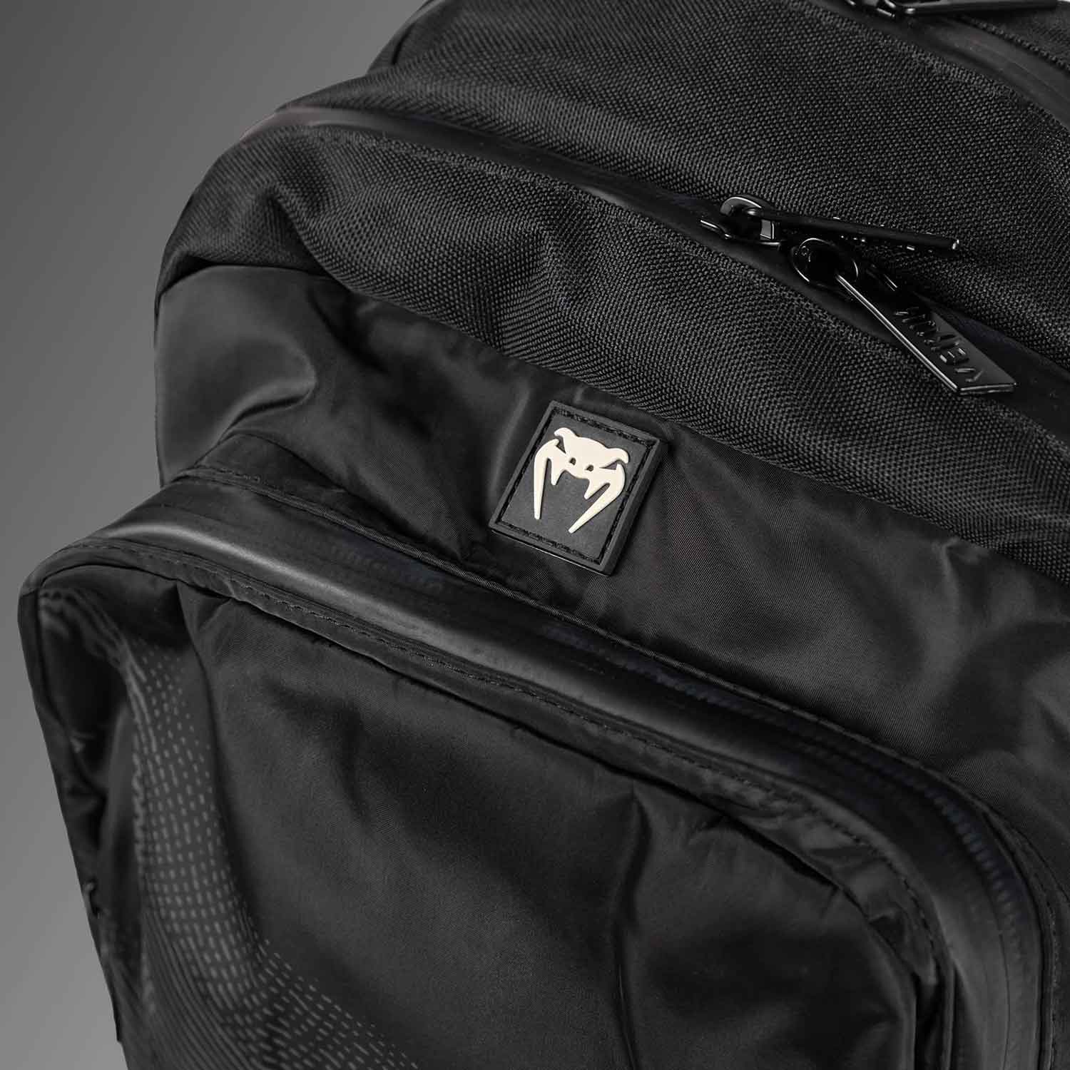 VENUM／ヴェナム　バッグ・バックパック　　Shockwave Backpack／ショックウェーブ バックパック