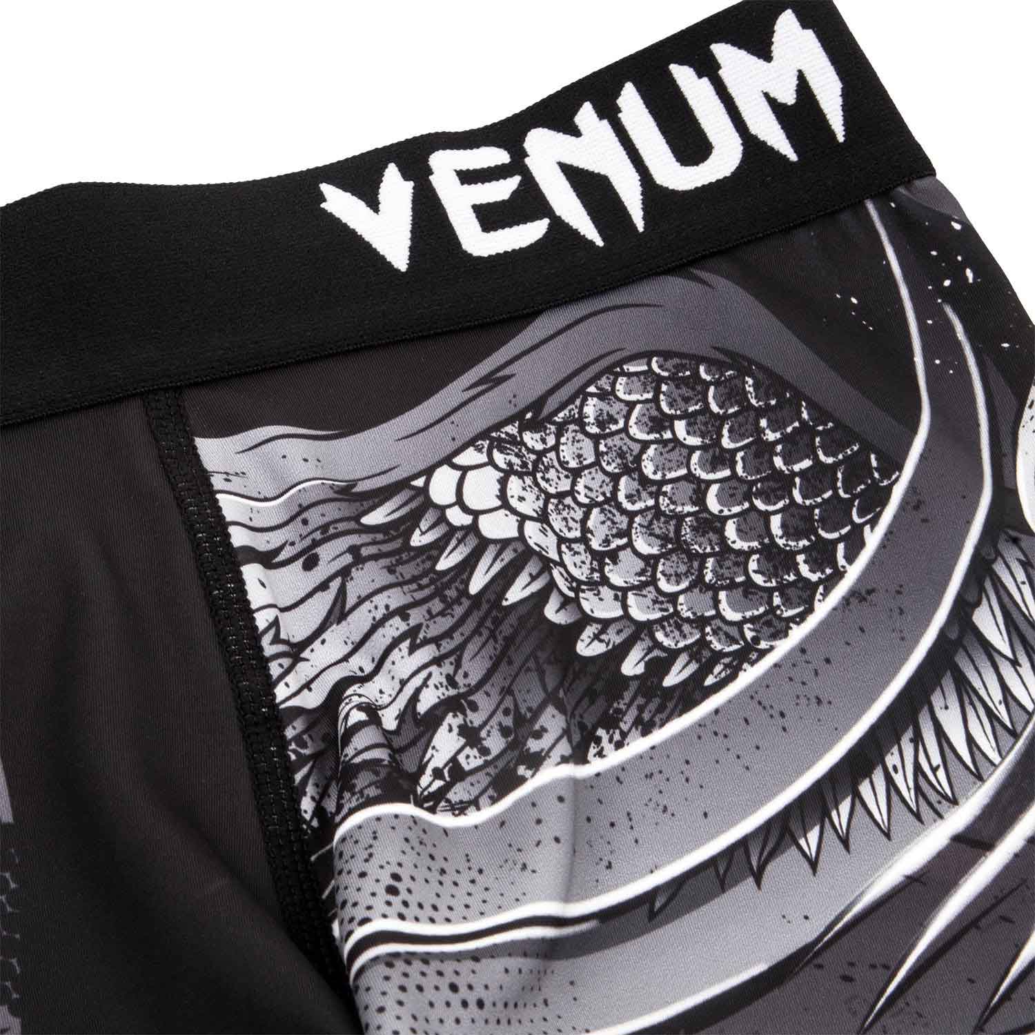 VENUM WOMEN／レディース　ショーツ　　PHOENIX COMPRESSION SHORTS／フェニックス コンプレッション ショーツ