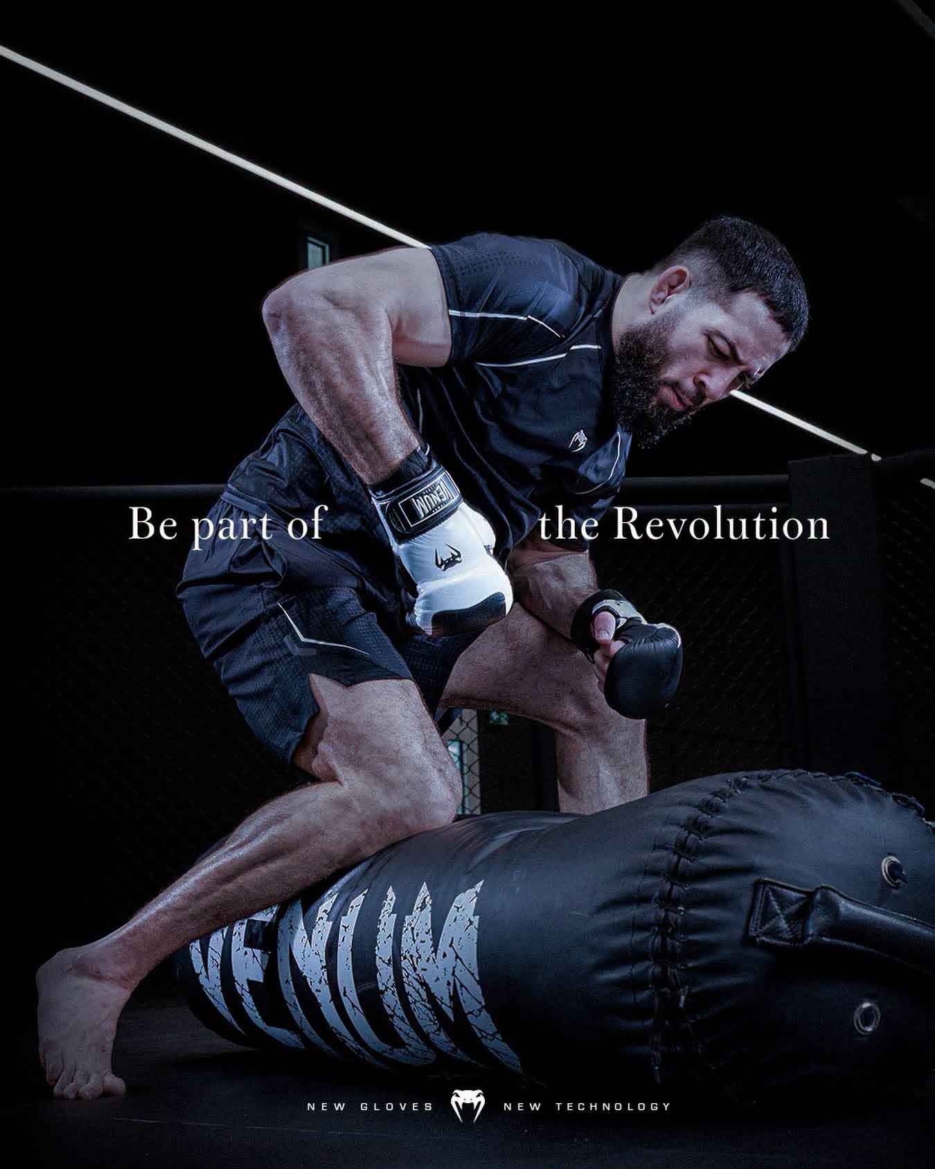VENUM／ヴェナム　MMAグローブ（オープンフィンガーグローブ）　　Attack 2.0 Sparring Gloves Leather／アタック 2.0 スパーリンググローブ レザー（白／黒）