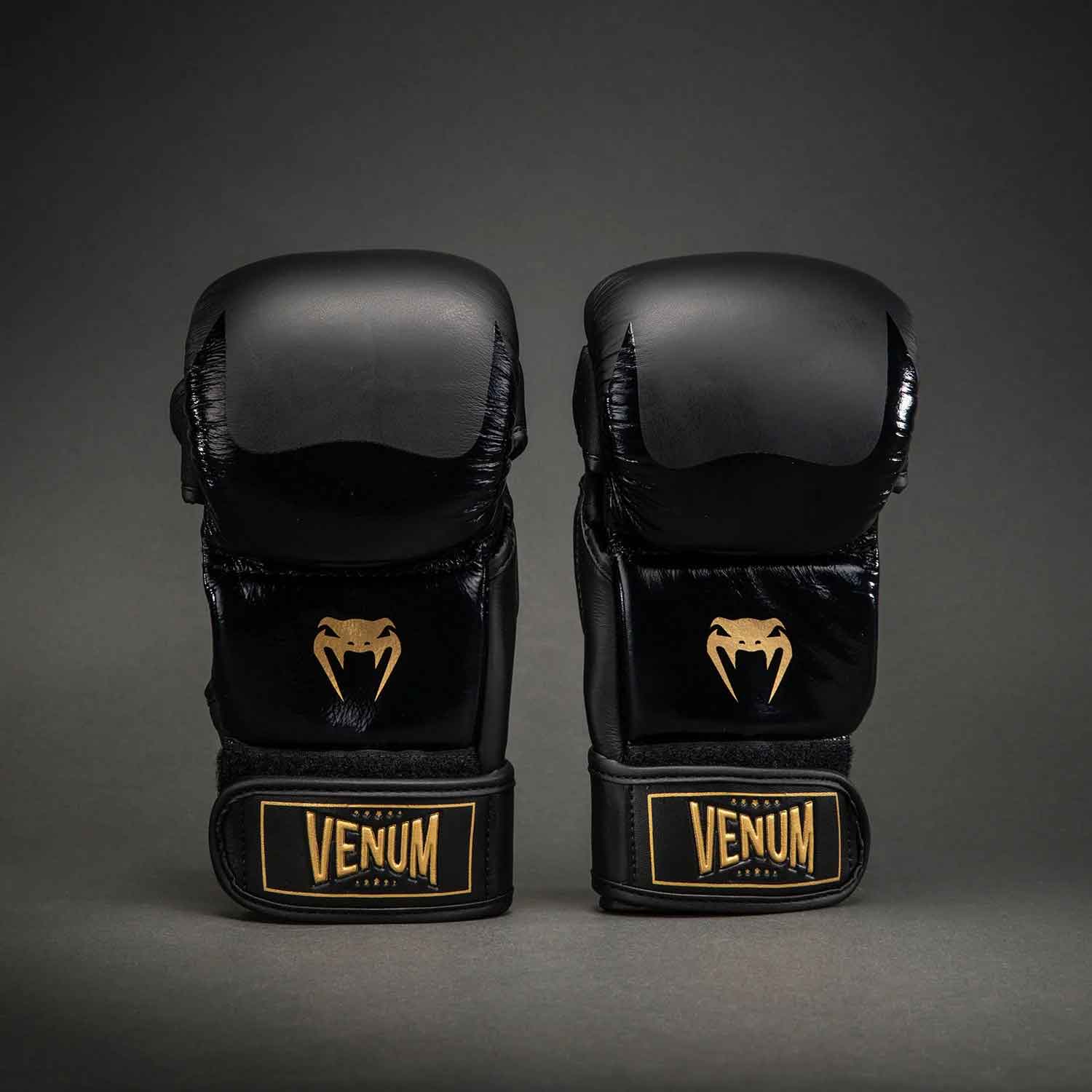 VENUM／ヴェナム　MMAグローブ（オープンフィンガーグローブ）　　Attack 2.0 Sparring Gloves Leather／アタック 2.0 スパーリンググローブ レザー（黒／ゴールド）
