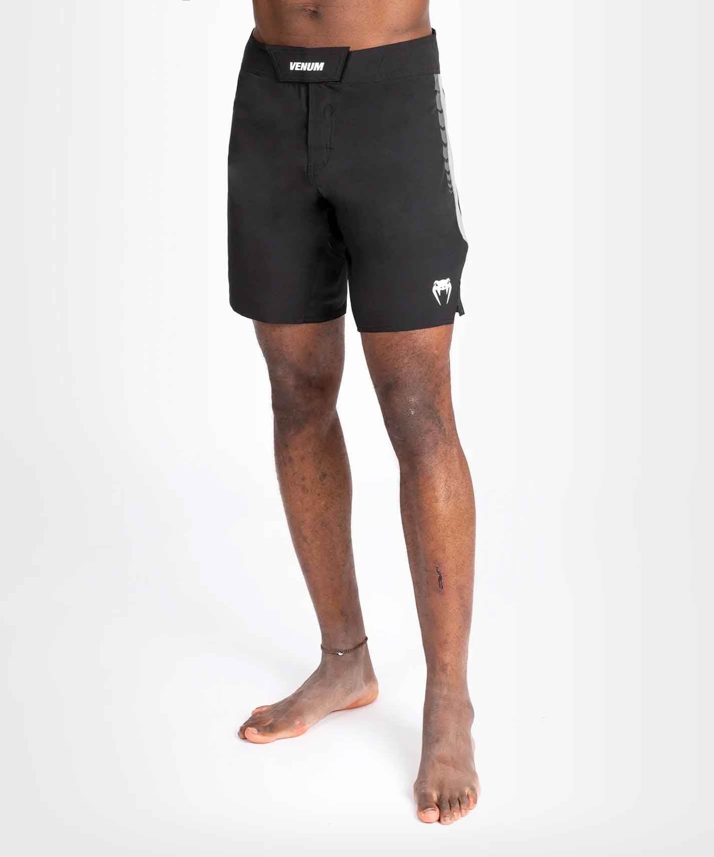 VENUM／ヴェナム　ファイトショーツ　　Tempest Men's Fight Shorts／テンペスト メンズ ファイトショーツ