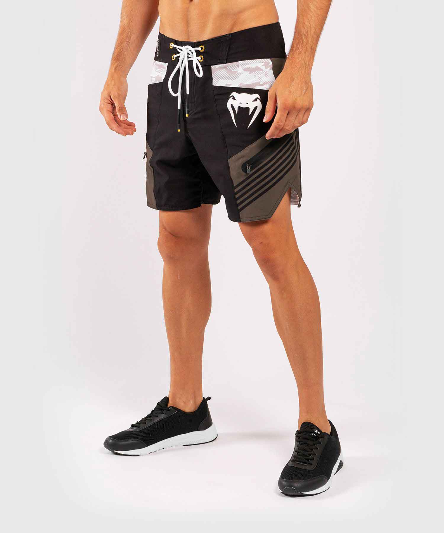 VENUM／ヴェナム　ボードショーツ　　CARGO BOARDSHORTS／カーゴ ボードショーツ（黒／サンドグレー／ホワイトカモ）