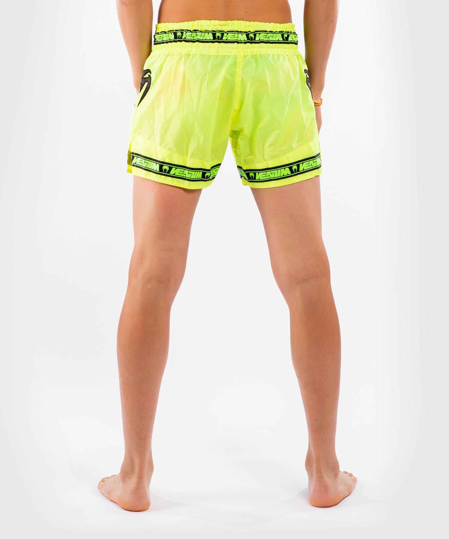 VENUM／ヴェナム　ムエタイショーツ　　PARACHUTE MUAY THAI SHORTS／パラシュート ムエタイショーツ（ネオンイエロー）