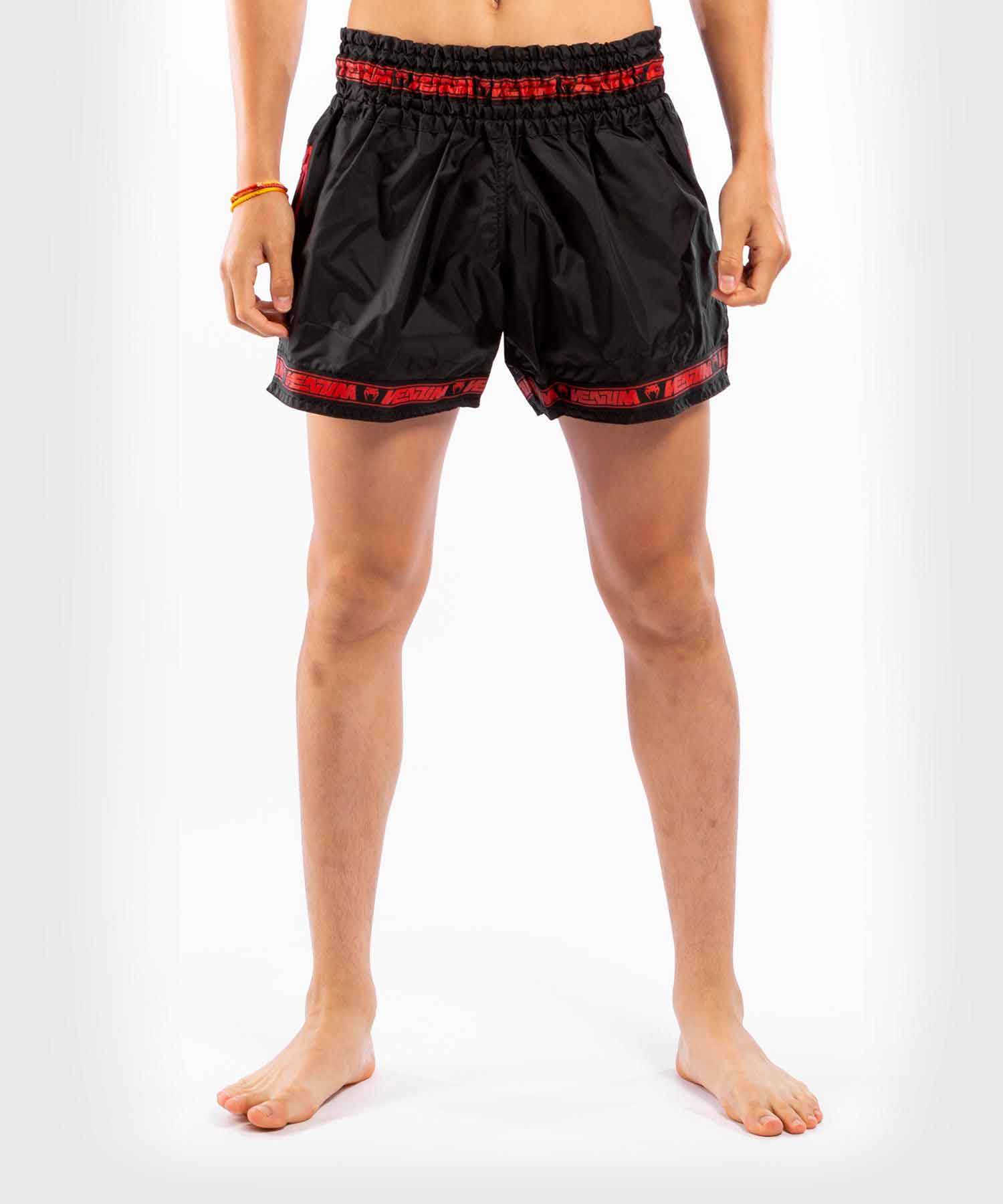 PARACHUTE MUAY THAI SHORTS／パラシュート ムエタイショーツ（黒／レッド）