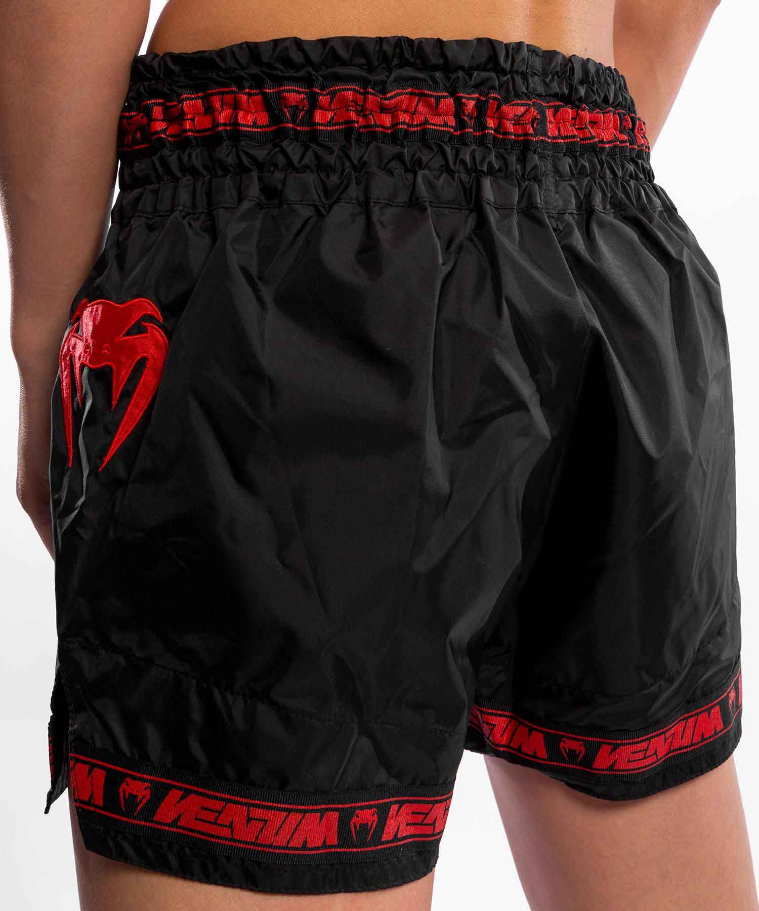 VENUM／ヴェナム　ムエタイショーツ　　PARACHUTE MUAY THAI SHORTS／パラシュート ムエタイショーツ（黒／レッド）