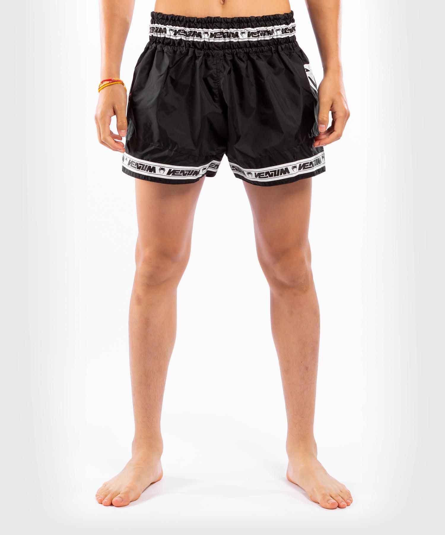 VENUM／ヴェナム　ムエタイショーツ　　PARACHUTE MUAY THAI SHORTS／パラシュート ムエタイショーツ（黒／白）