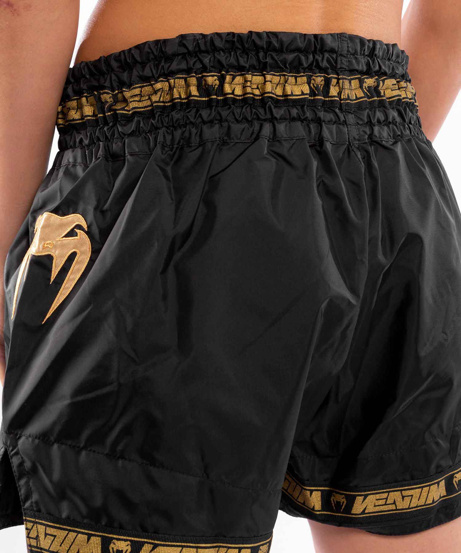 VENUM／ヴェナム　ムエタイショーツ　　PARACHUTE MUAY THAI SHORTS／パラシュート ムエタイショーツ（黒／ゴールド）