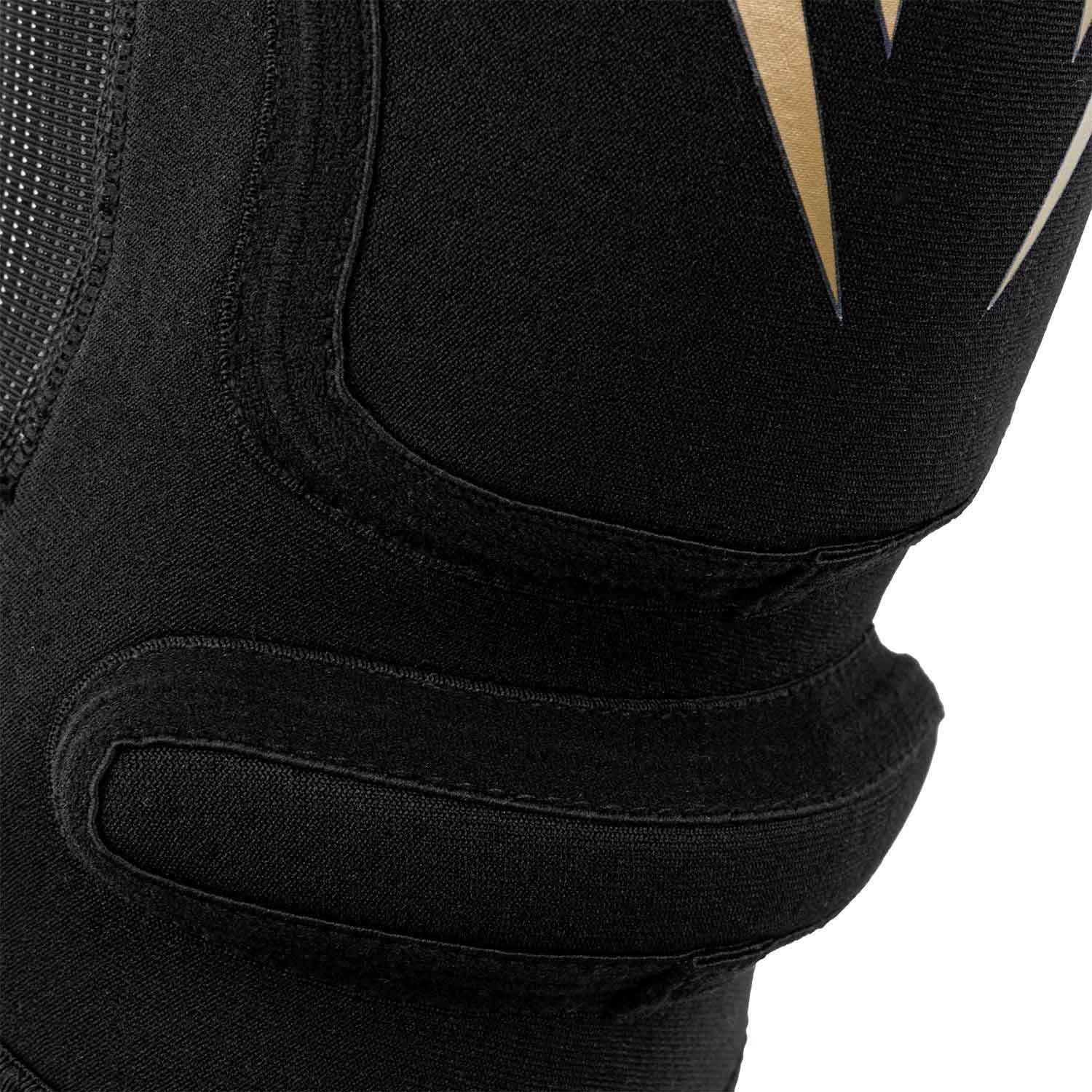 VENUM／ヴェナム　アクセサリー　　KONTACT EVO KNEE PADS／コンタクト EVO ニーパッド（黒／ゴールド）