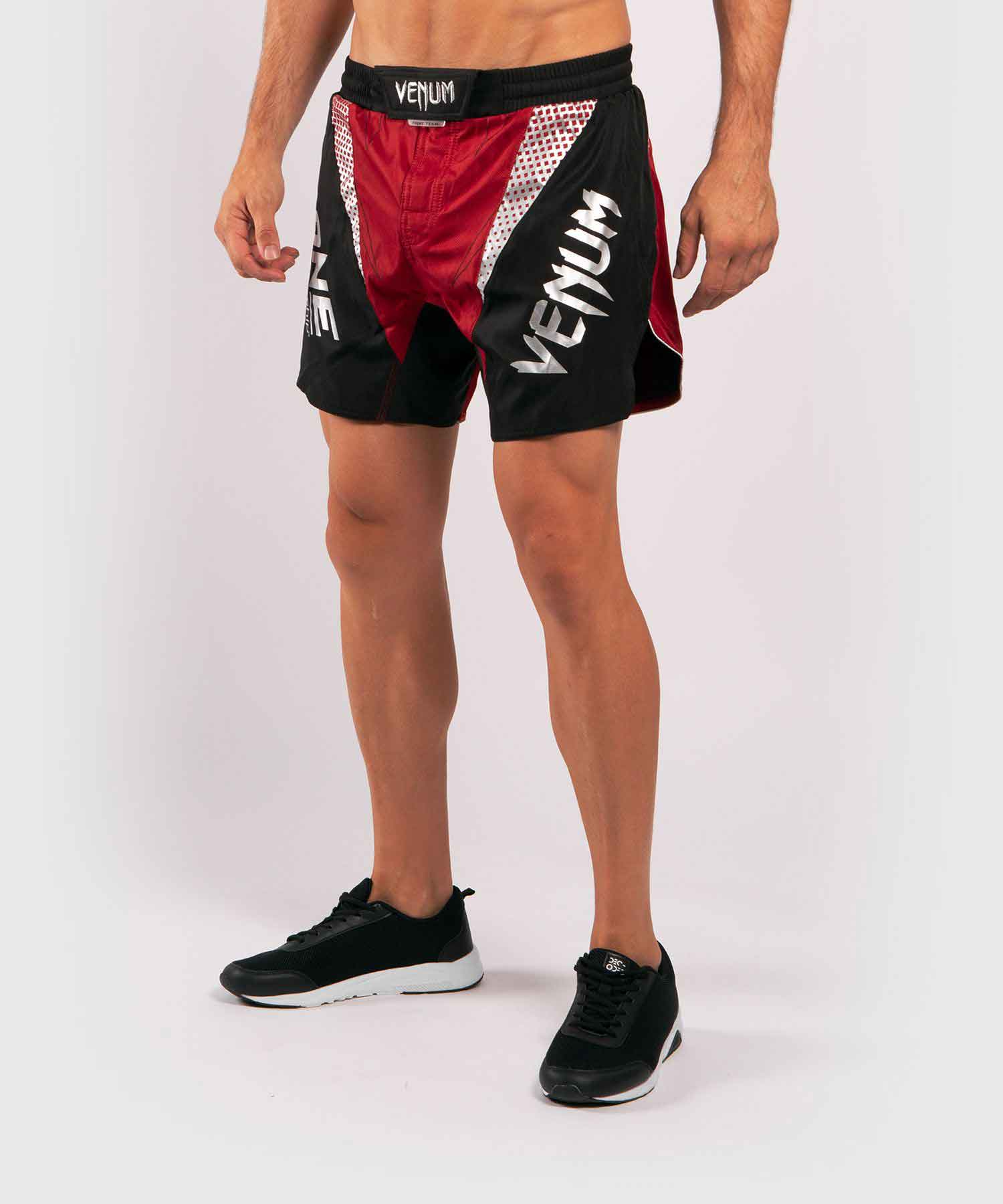 VENUM／ヴェナム　ファイトショーツ　　VENUM×ONE FC FIGHTSHORTS／ヴェナム×ONE FC ファイトショーツ（レッド／黒）