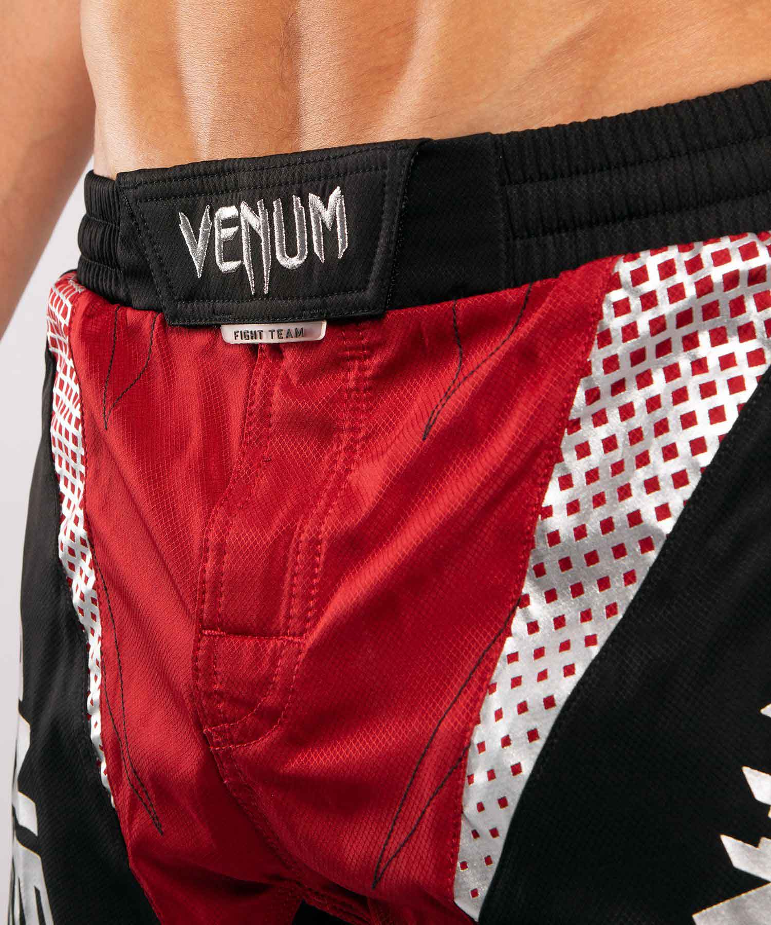 VENUM／ヴェナム　ファイトショーツ　　VENUM×ONE FC FIGHTSHORTS／ヴェナム×ONE FC ファイトショーツ（レッド／黒）