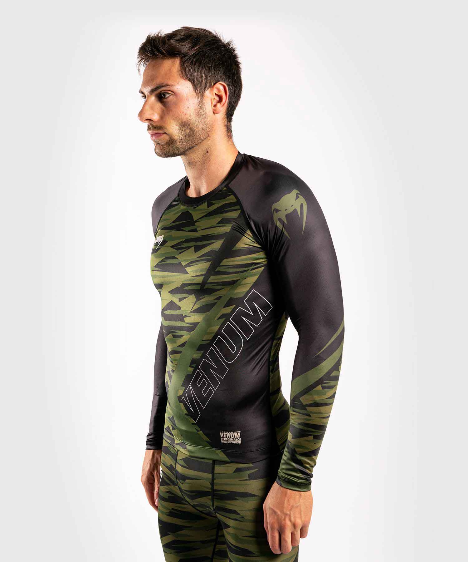 VENUM／ヴェナム　ラッシュガード　　CONTENDER 5.0 RASHGUARD LONG SLEEVES／コンテンダー 5.0 ラッシュガード ロングスリーブ（カーキカモ）