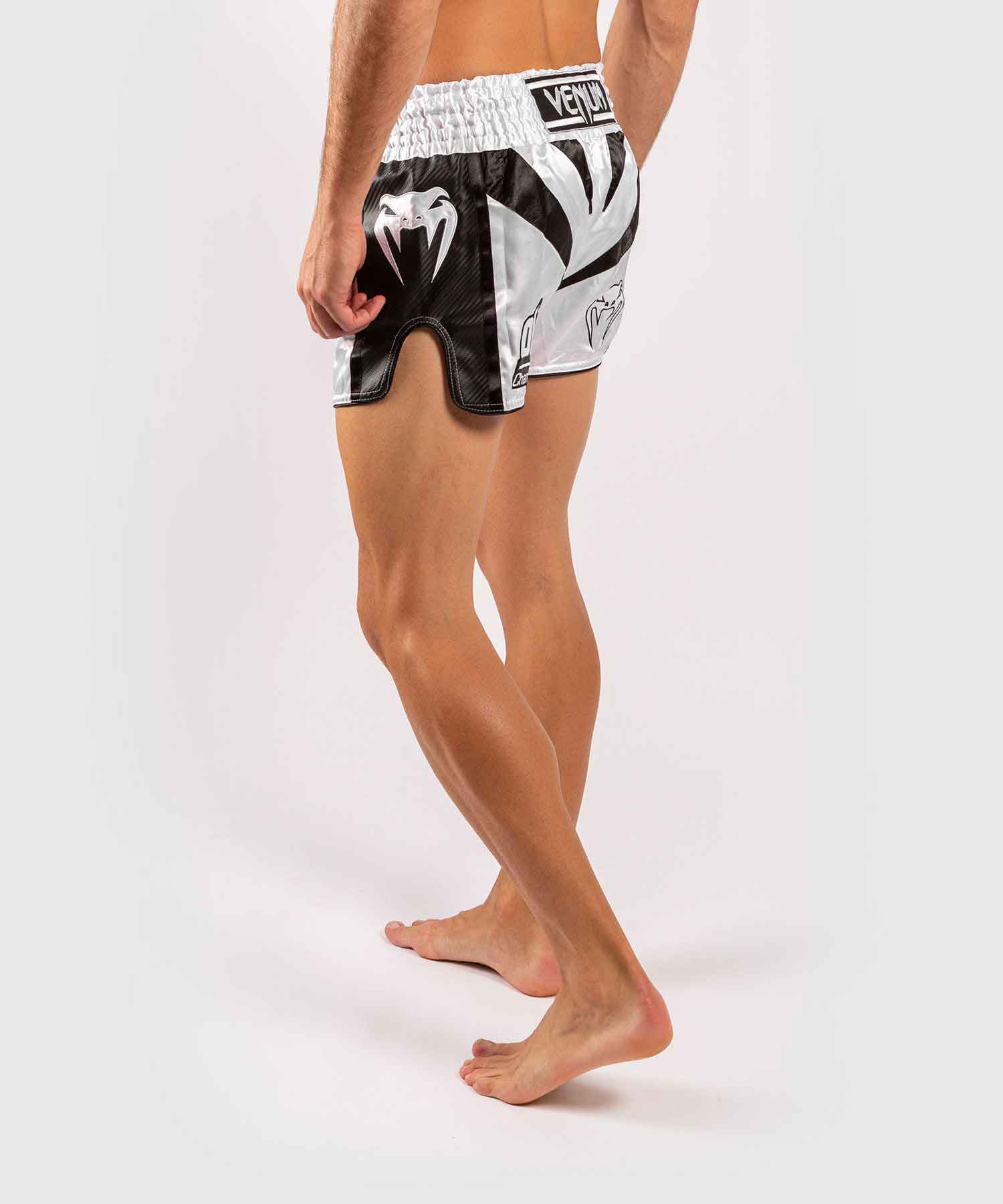 VENUM／ヴェナム　ムエタイショーツ　　VENUM×ONE FC MUAY THAI SHORTS／ヴェナム×ONE FC ムエタイショーツ（白／黒）