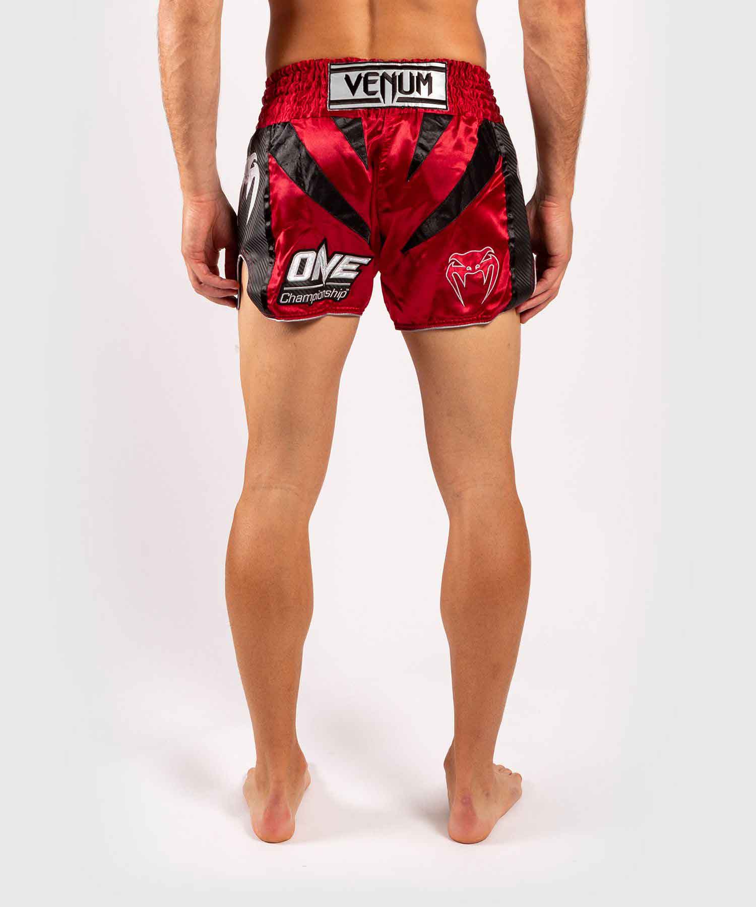 VENUM／ヴェナム　ムエタイショーツ　　VENUM×ONE FC MUAY THAI SHORTS／ヴェナム×ONE FC ムエタイショーツ（レッド／黒）