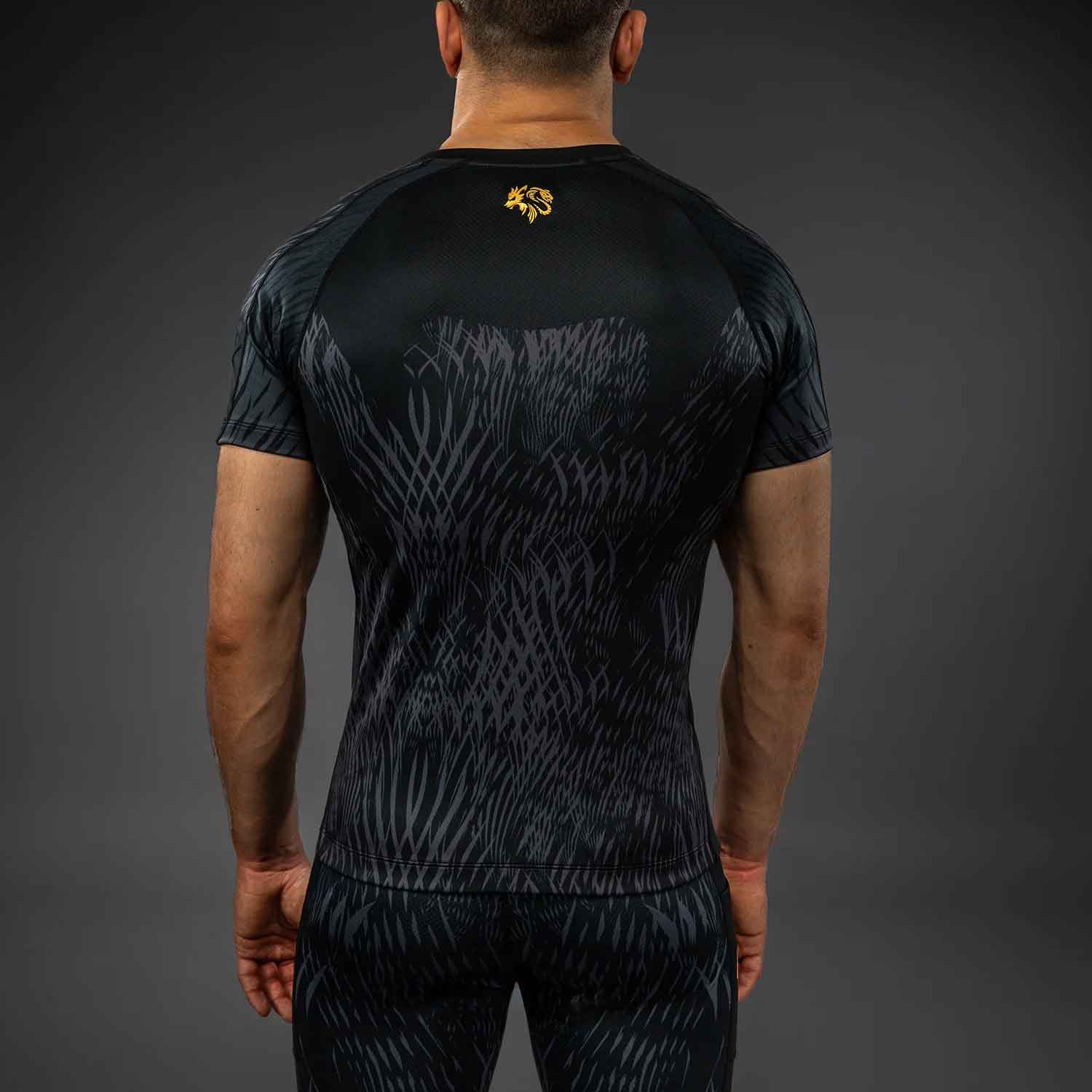 VENUM／ヴェナム　ラッシュガード　　Venum x Chimaev Wild Borz Rashguards／ヴェナム×チマエフ ワイルド ボルズ ラッシュガード（ショート）
