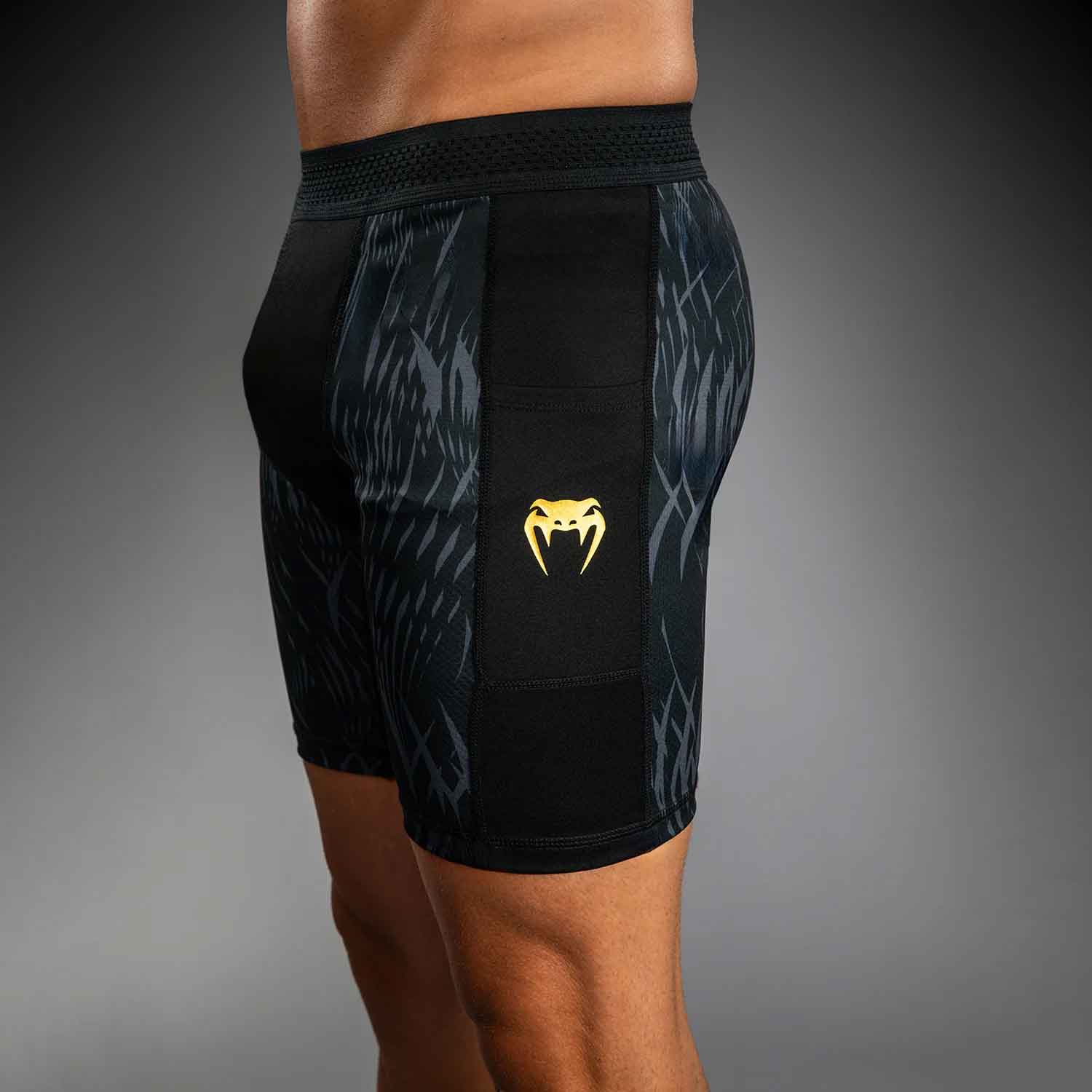 VENUM／ヴェナム　コンプレッション・バーリトゥードショーツ　　Venum x Chimaev Wild Borz Vale Tudo Shorts／ヴェナム×チマエフ ワイルド ボルズ バーリトゥードショーツ