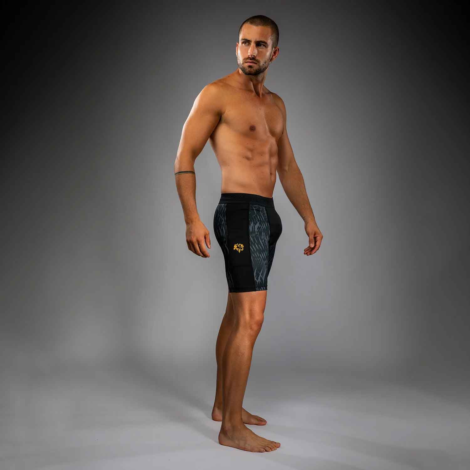 VENUM／ヴェナム　コンプレッション・バーリトゥードショーツ　　Venum x Chimaev Wild Borz Vale Tudo Shorts／ヴェナム×チマエフ ワイルド ボルズ バーリトゥードショーツ