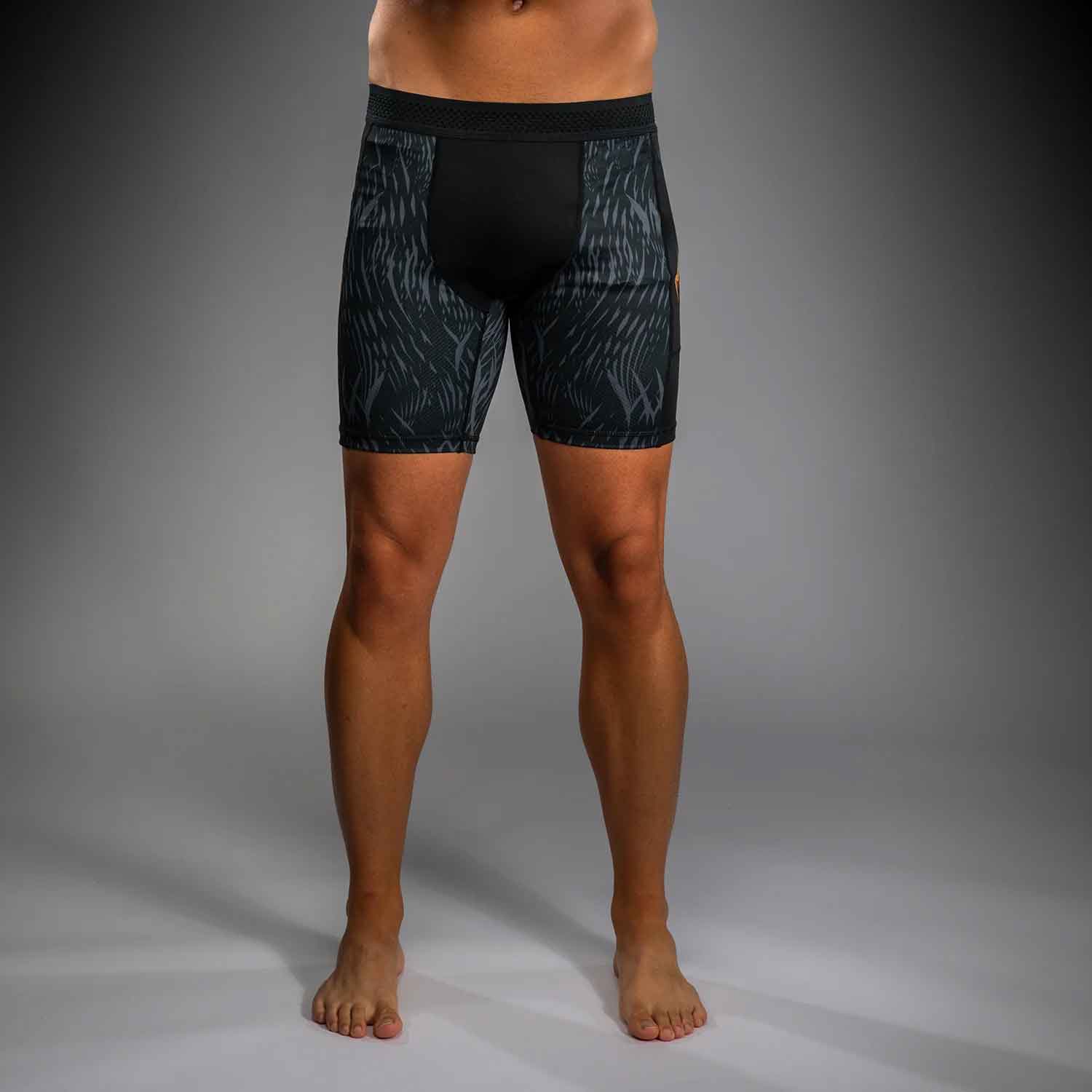 Venum x Chimaev Wild Borz Vale Tudo Shorts／ヴェナム×チマエフ ワイルド ボルズ バーリトゥードショーツ