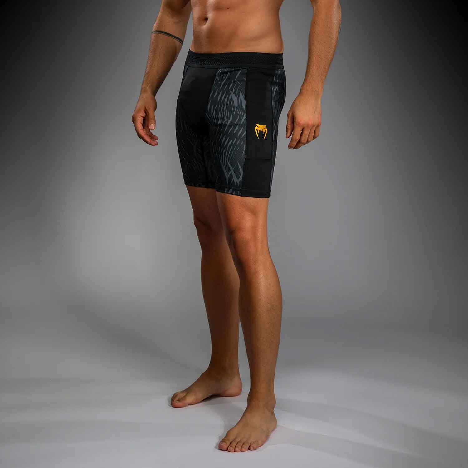 VENUM／ヴェナム　コンプレッション・バーリトゥードショーツ　　Venum x Chimaev Wild Borz Vale Tudo Shorts／ヴェナム×チマエフ ワイルド ボルズ バーリトゥードショーツ